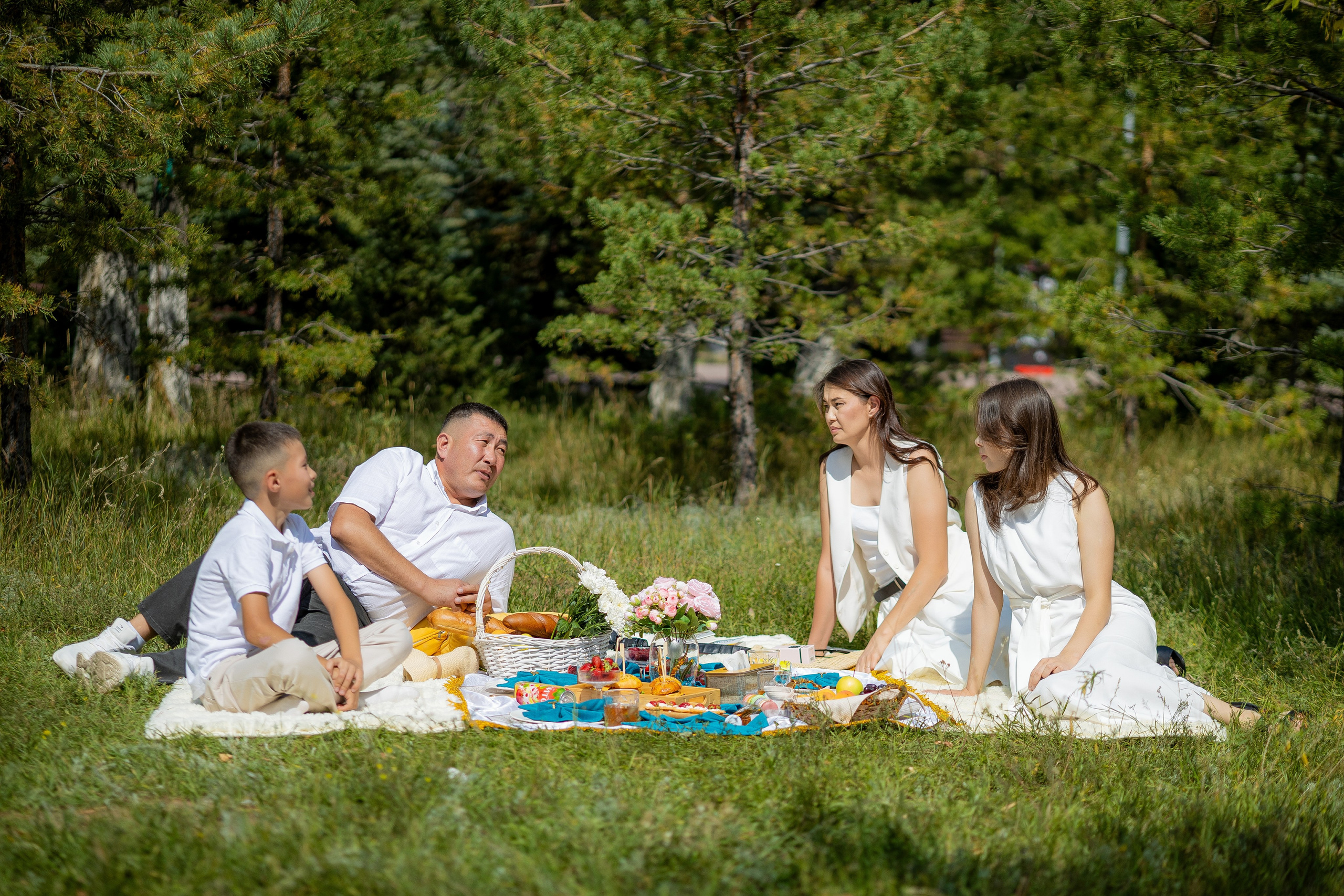 Студийный фотограф в Караганде Алексей Баранов. Фотограф Алексей Баранов. Фотостудия Flash. Семейные фотосессии в Караганде. Индивидуальные фотосессии, детские фотосессии, парные фотосессии в Караганде. Интерьерная фотосессия в Караганде. Семейный фотограф Алексей Баранов. Детский фотограф Алексей Баранов. Художественный фотограф Алексей Баранов. Свадебный фотограф Алексей Баранов. Черно-Белая съемка в Караганде. Самые лучшие семейный и детские фотосессии в Караганде. Прогулочные фотосессии. Street photo. уличная фотосессия в Караганде. Репортажная съемка в Караганде.