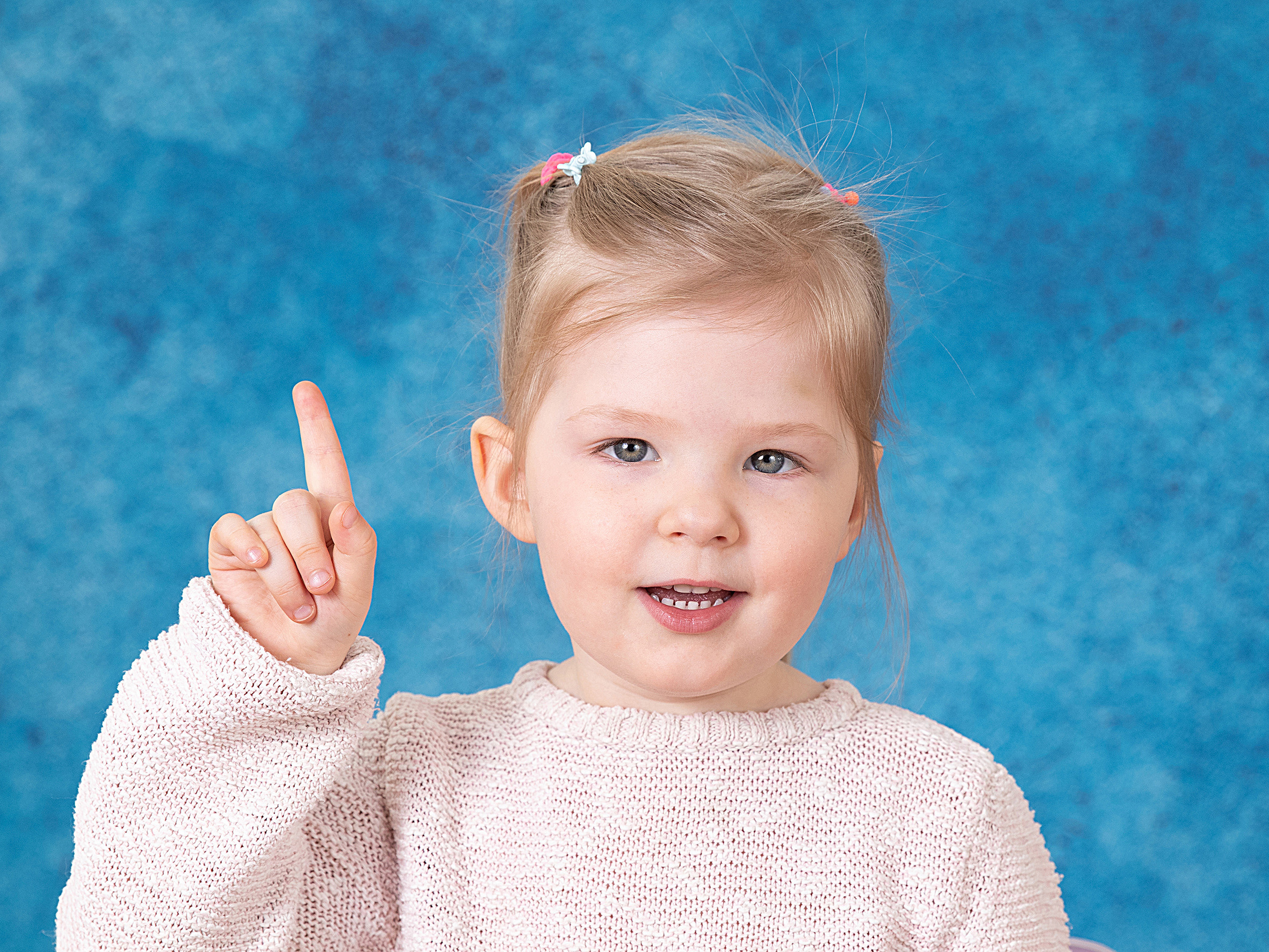 Фотосопровождение детских садов и школ. Детский фотограф в Алматы, виньетки, выпускной альбом Алматы