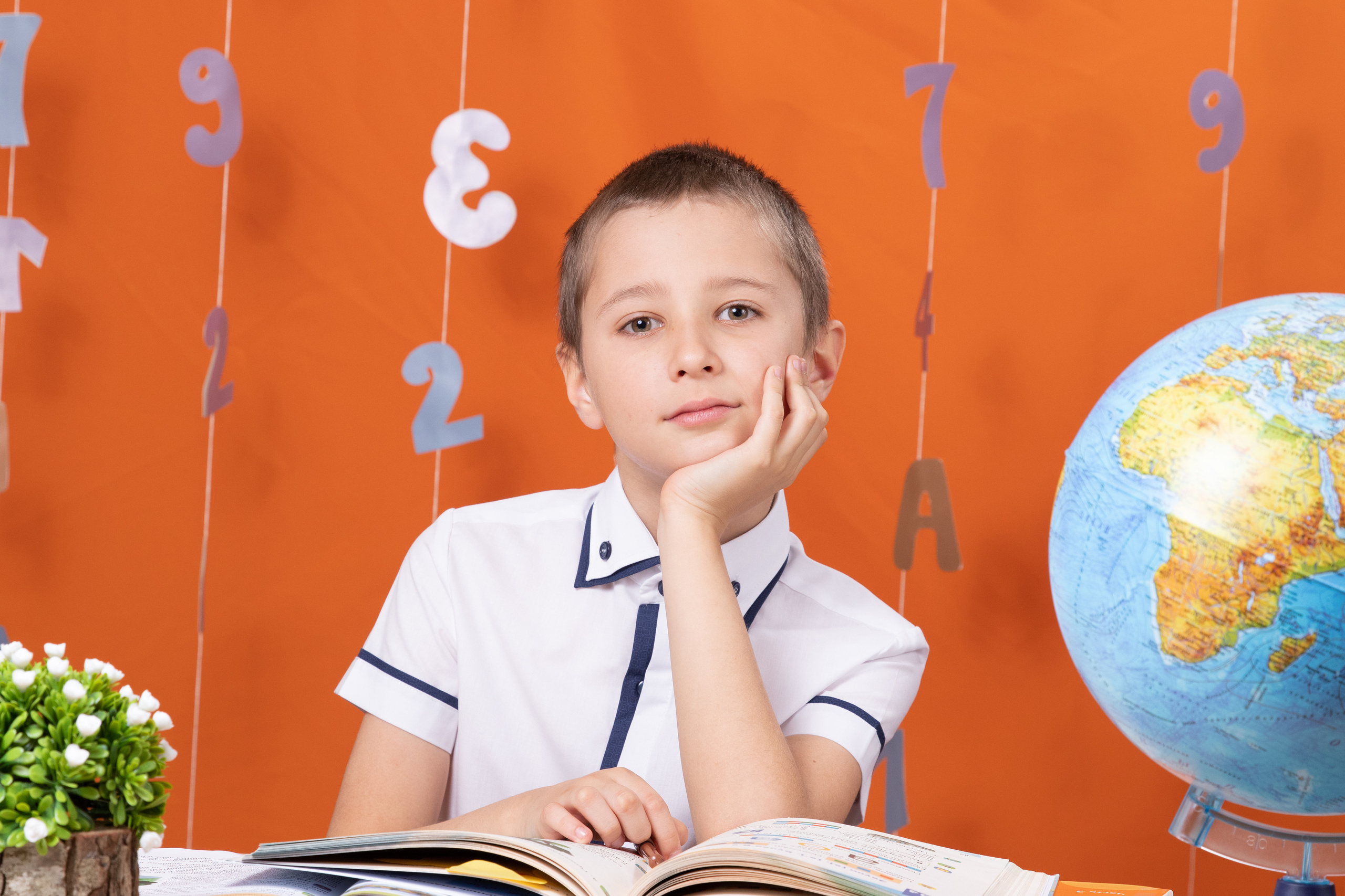 Фотосопровождение детских садов и школ. Детский фотограф в Алматы, виньетки, выпускной альбом Алматы