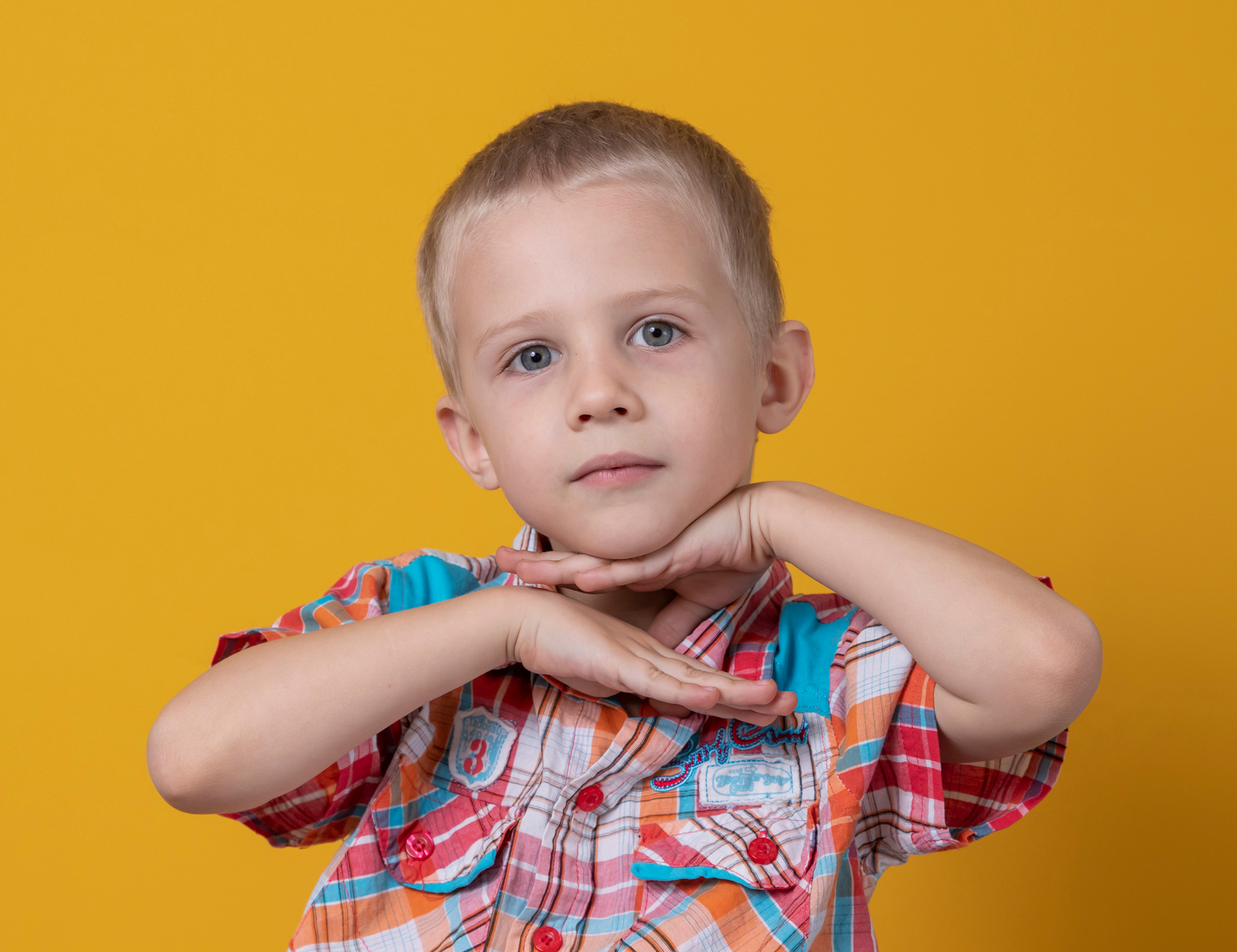 Фотосопровождение детских садов и школ. Детский фотограф в Алматы, виньетки, выпускной альбом Алматы