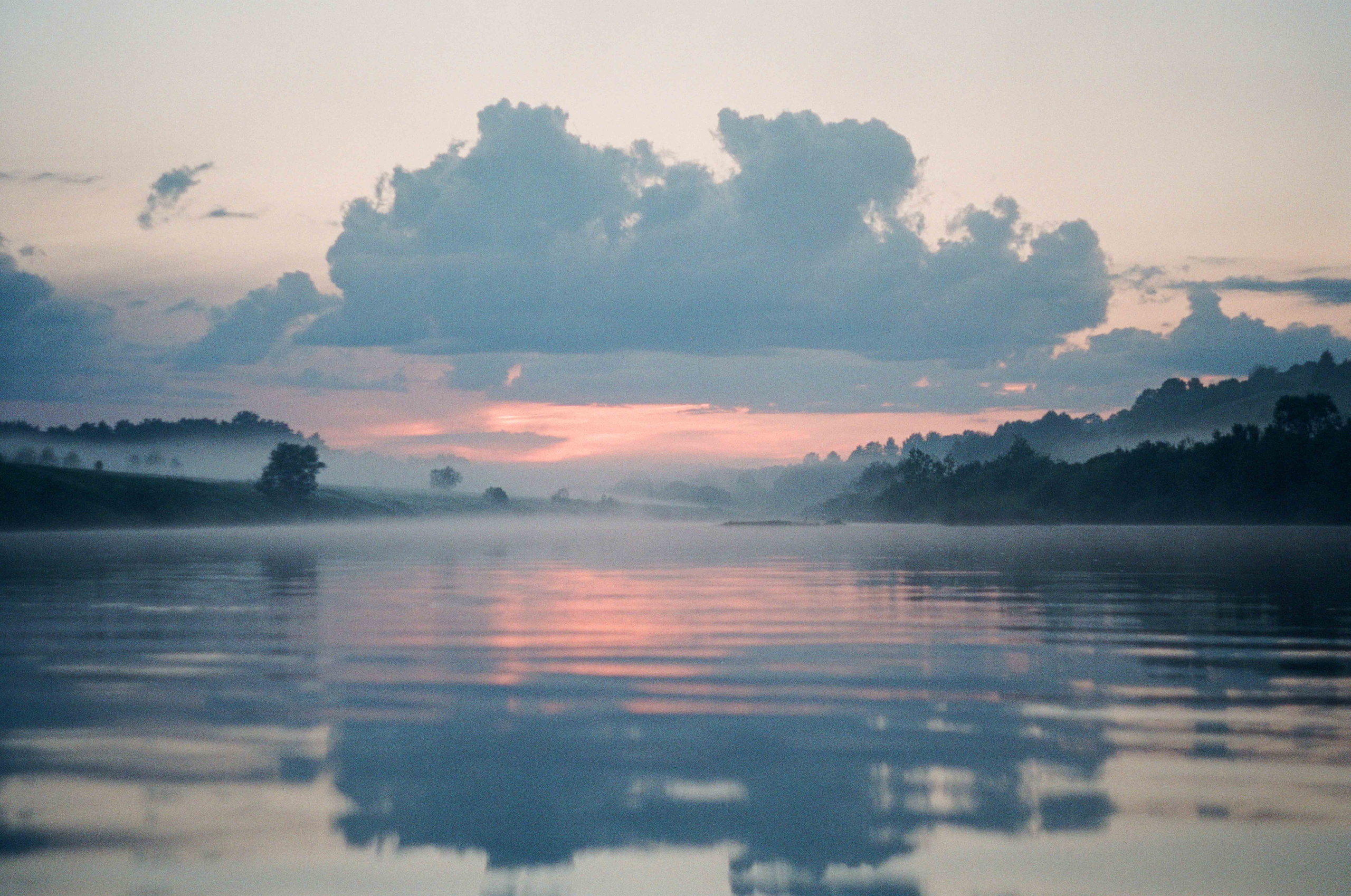 Фотокнига «Брод» визуальной художницы Ольги Михальчук. Ольга Михальчук, художница и фотограф