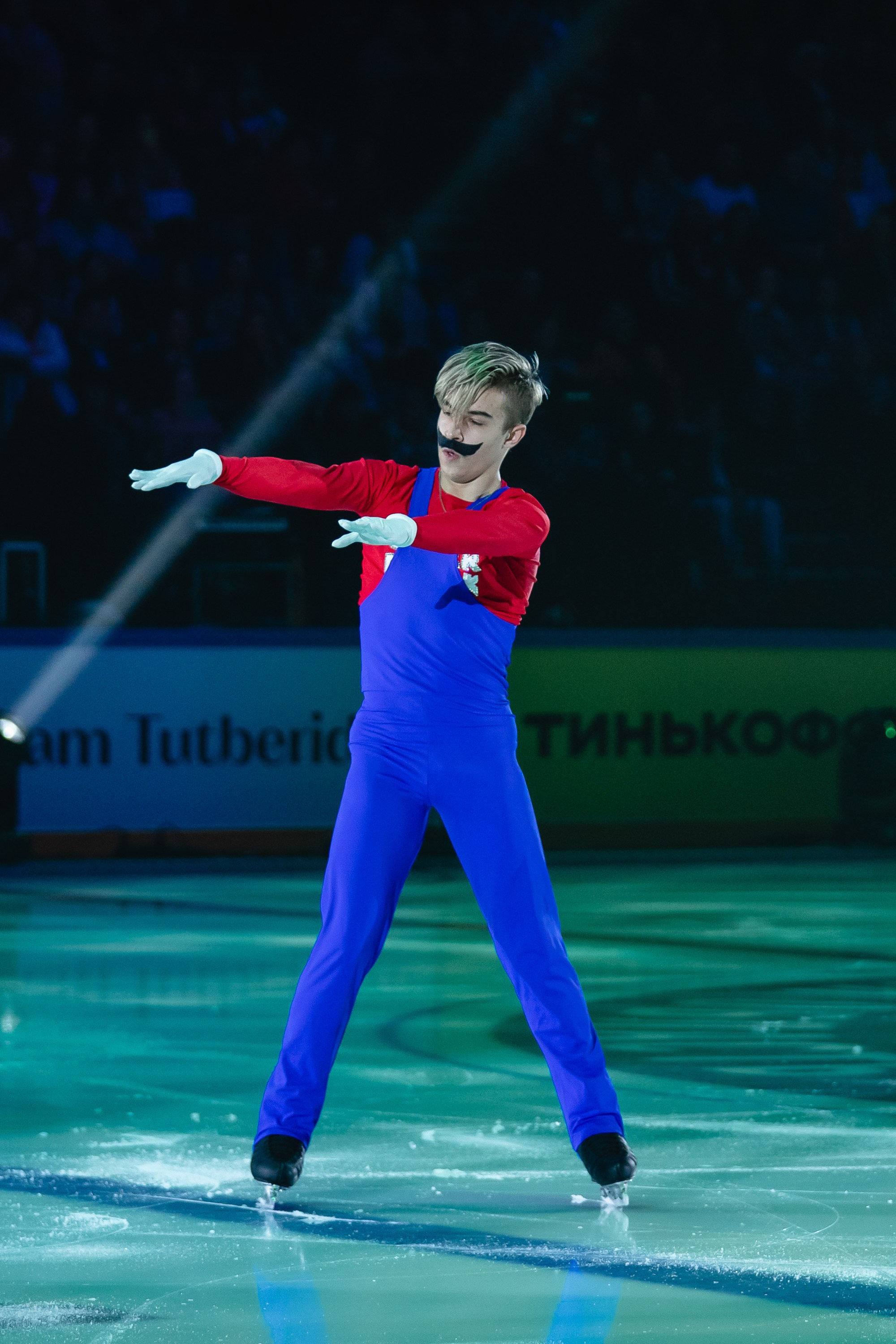 Шоу «Чемпионы на льду» в Новосибирске. Воробьева Ксения — Спортивный и танцевальный фотограф Новосибирск