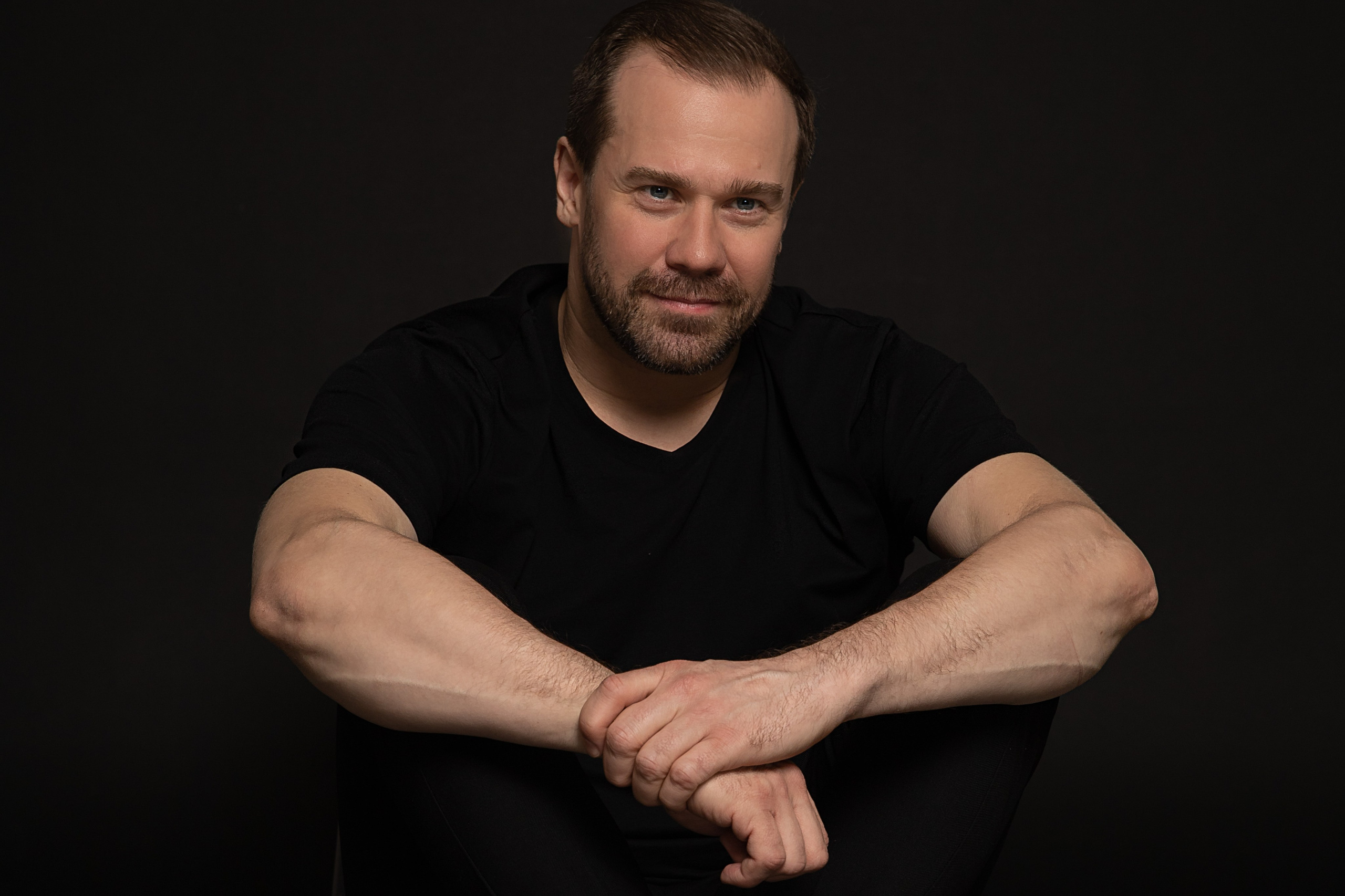 Studio. Фотосессии в студии СПб Портретный фотограф — Юрий Торлопов