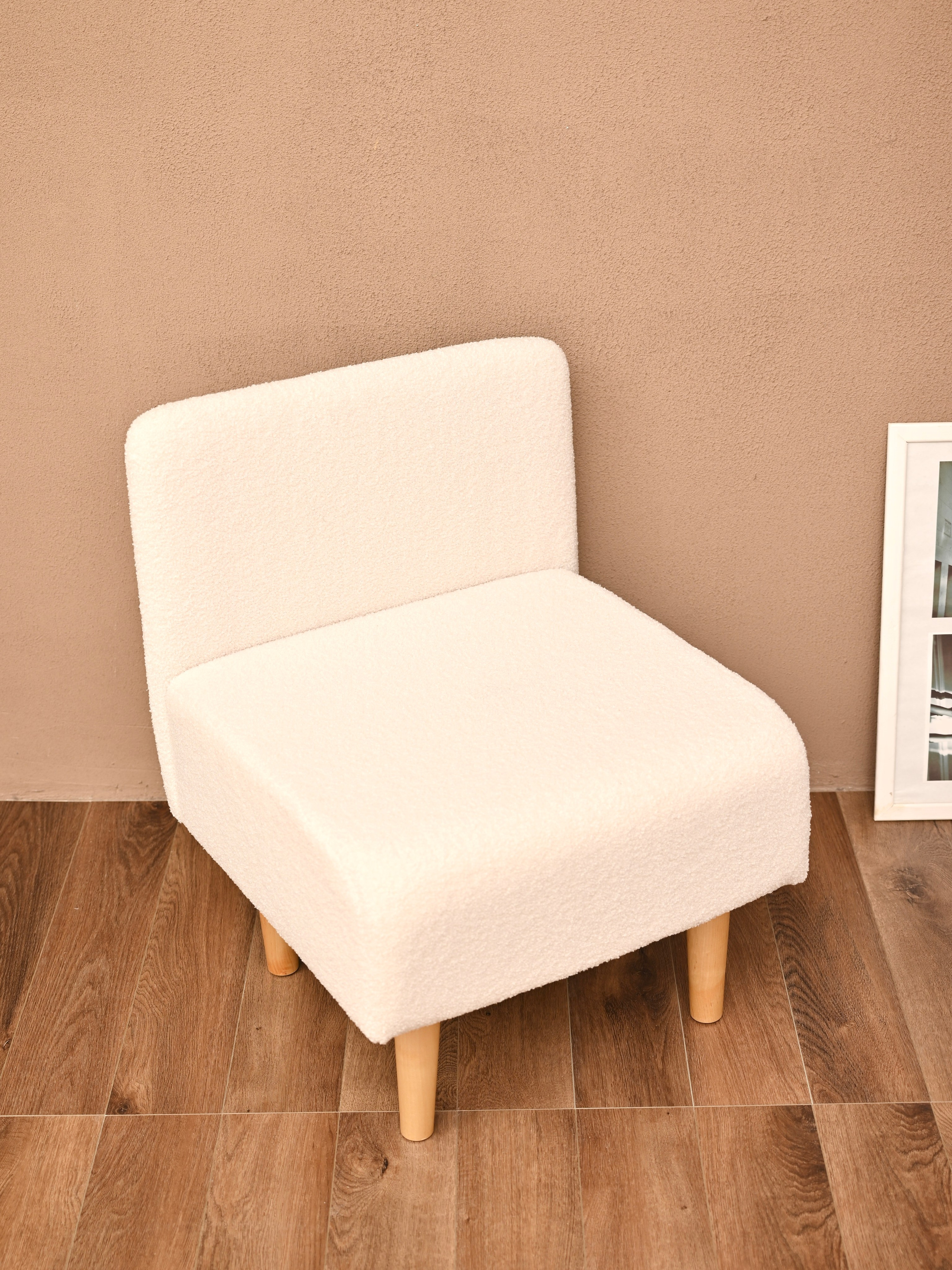 Большой выбор локаций для фотосъемок для каталогов на маркетплейсы. ТМ Продакшн — Съемка для маркетплейсов в Москве