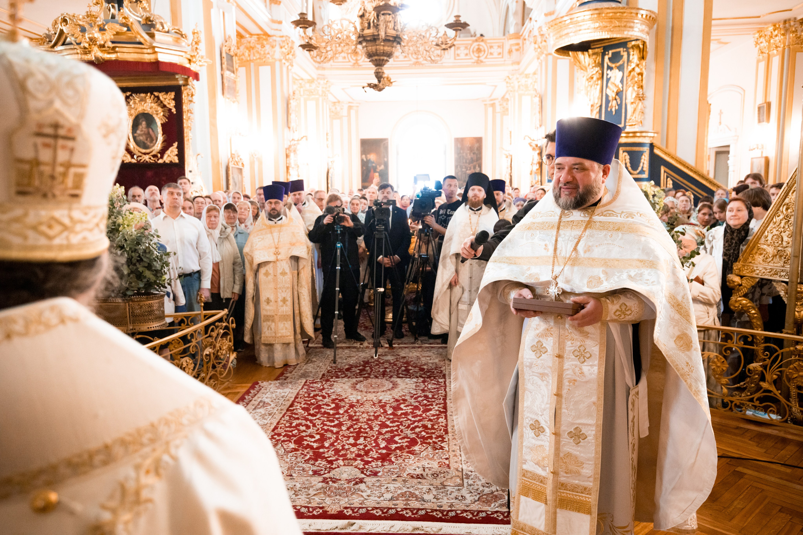 ПЯТНИЦА 6-Й СЕДМИЦЫ ПО ПАСХЕ. ПОПРАЗДНСТВО ВОЗНЕСЕНИЯ. ПЕРЕНЕСЕНИЕ МОЩЕЙ СВЯТИТЕЛЯ И ЧУДОТВОРЦА НИКОЛАЯ ИЗ МИР ЛИКИЙСКИХ В БАР. НИКОЛО-БОГОЯВЛЕНСКИЙ МОРСКОЙ СОБОР