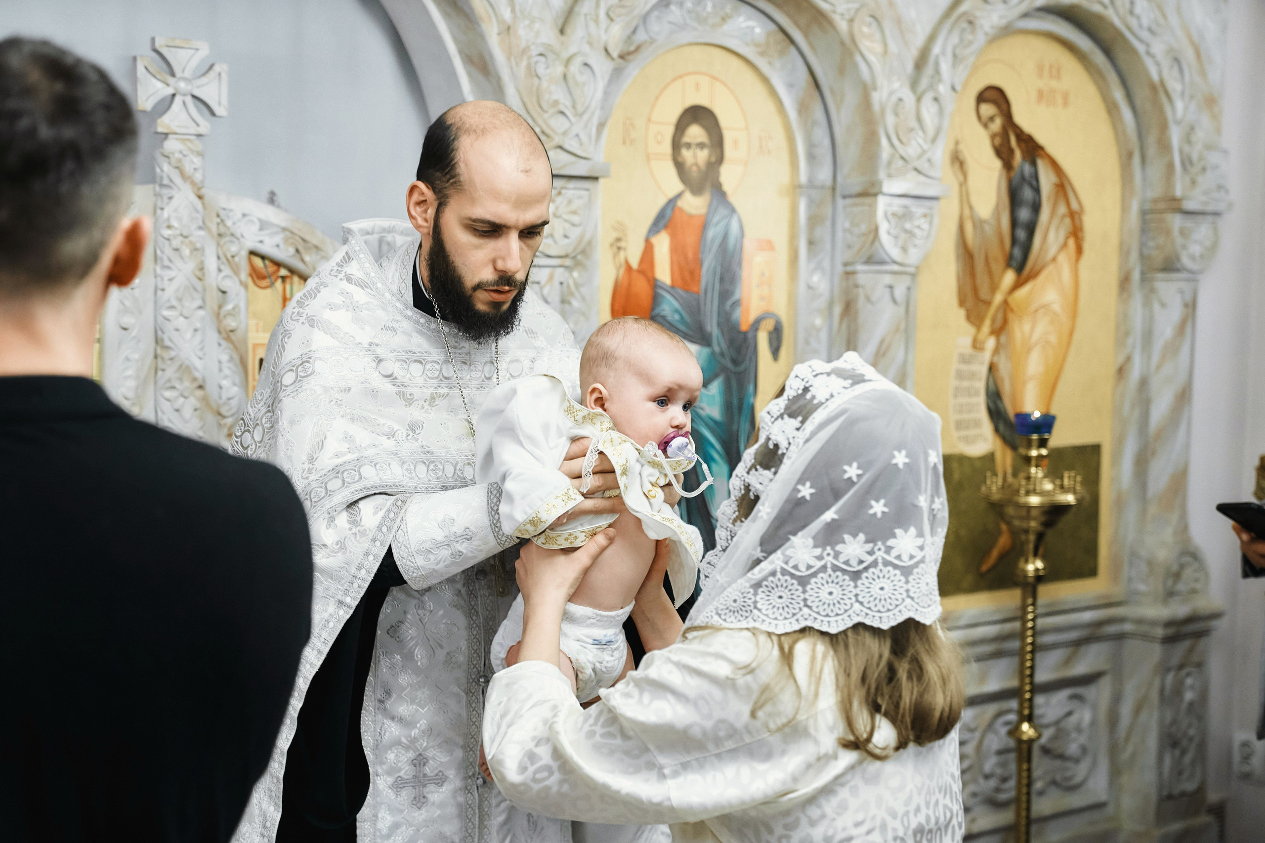 Крещение ребёнка в Церкви Илии Пророка и Воздвижения Честного Креста Господня в Черкизове