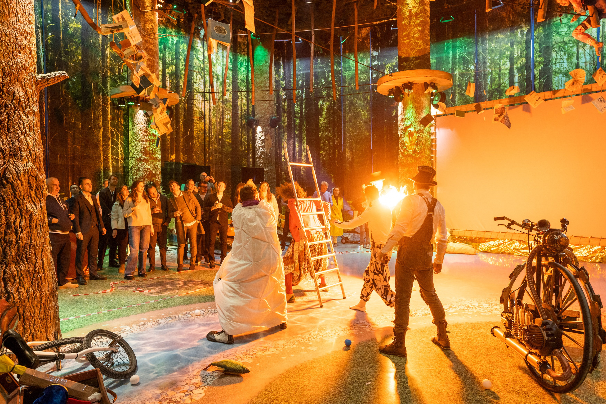 «Переполох». Арт-группа СТРОКА