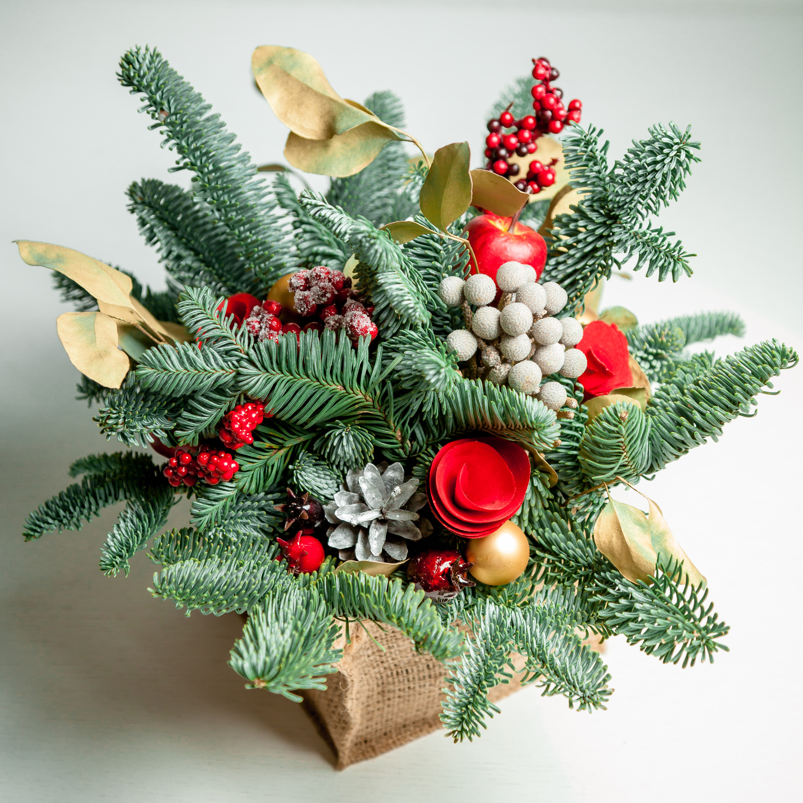 Новогодняя композиция. Флорист Маргарита Гладкова