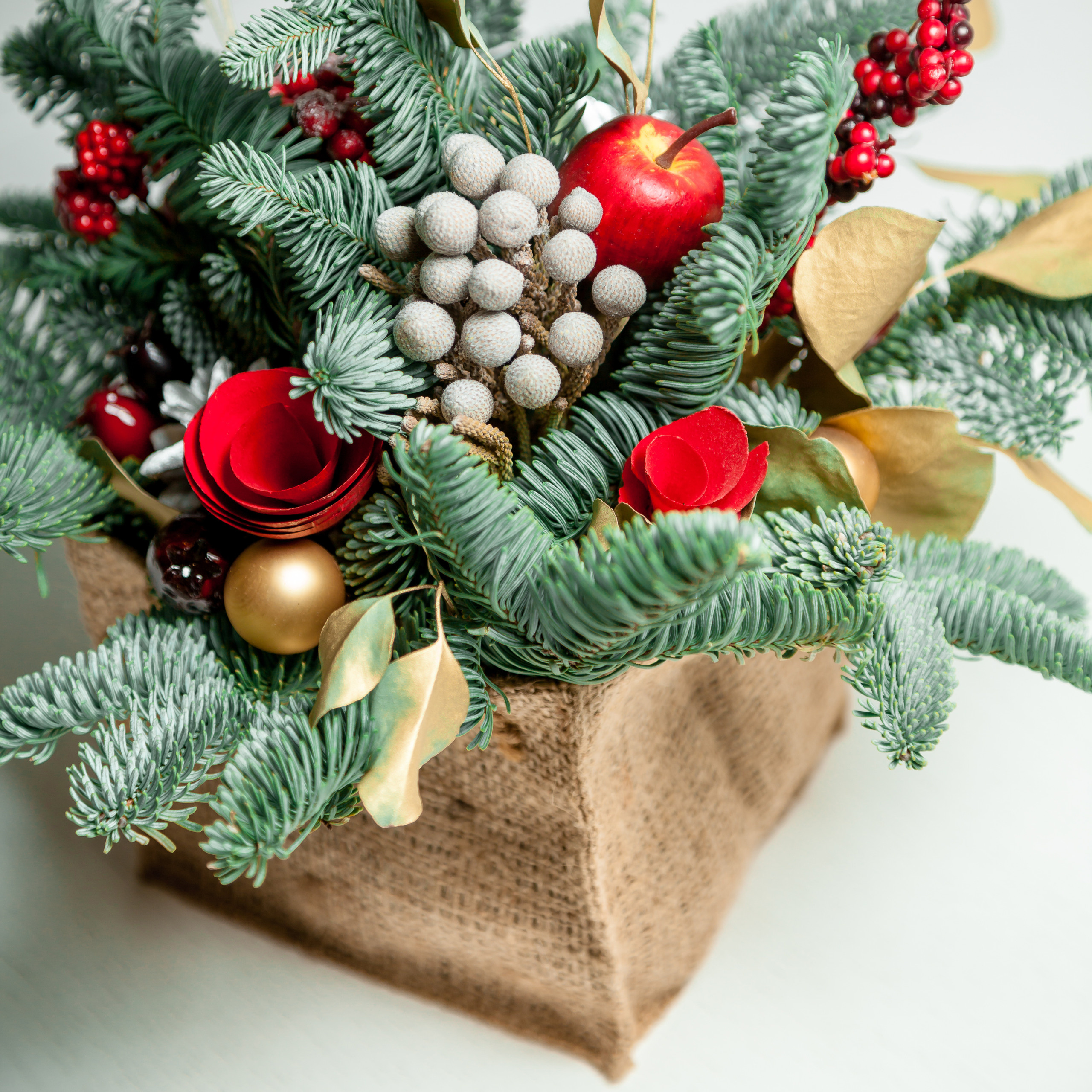 Новогодняя композиция. Флорист Маргарита Гладкова