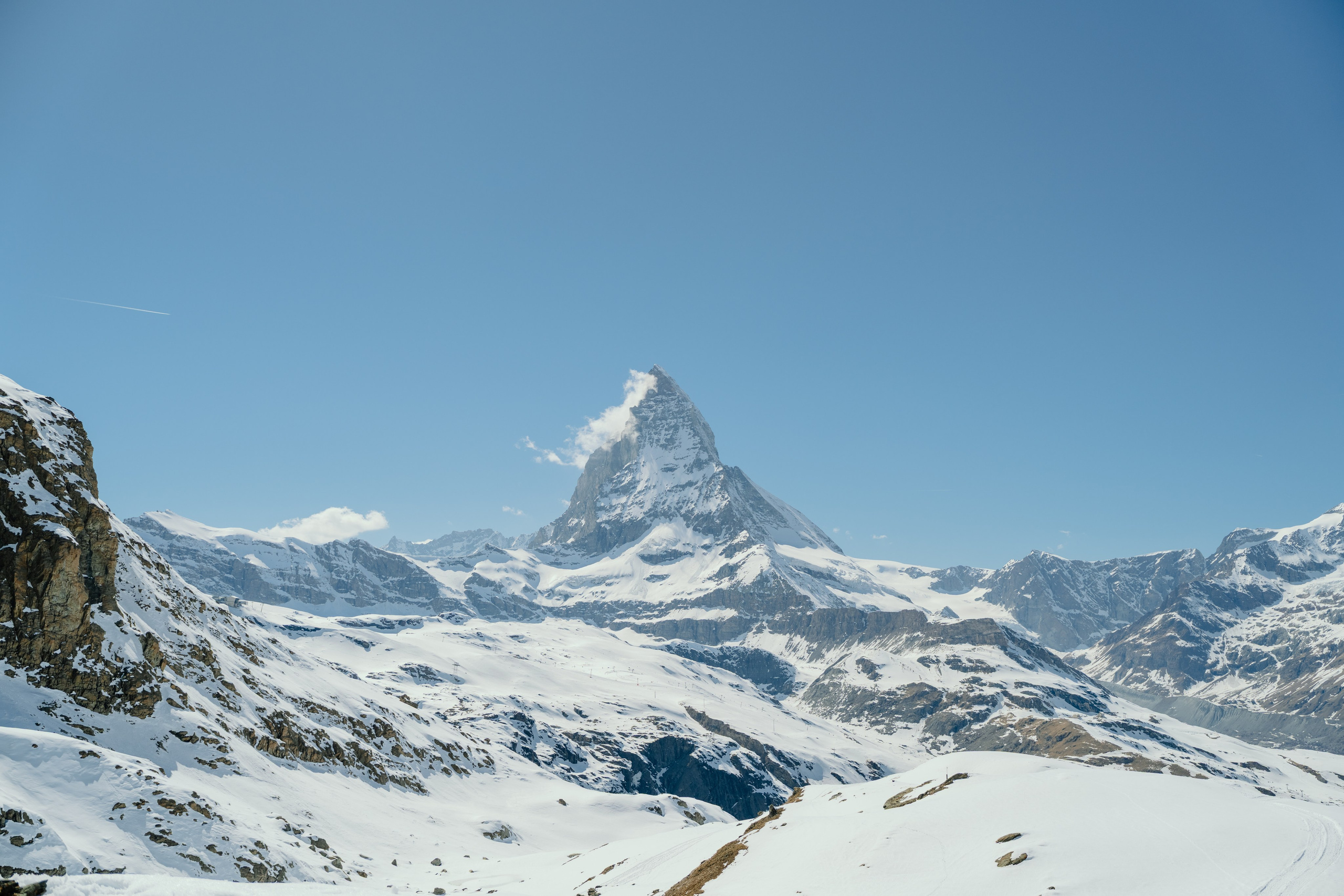 Wedding Photography elopement in Switzerland Europe. Professional Wedding Photographer Geneva & Romande Switzerland | Tanya Creator