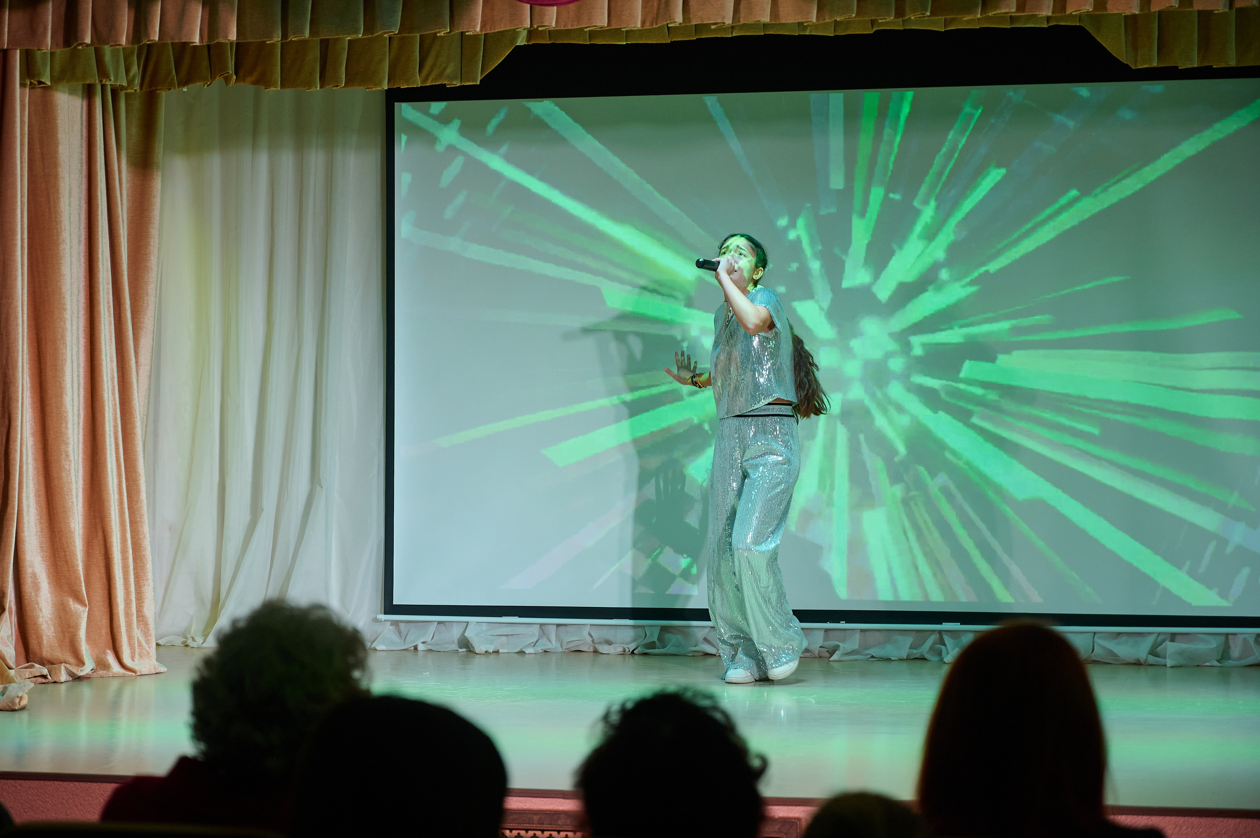 8 марта в Виноградном. Жизнь курорта Кабардинка в фотографиях