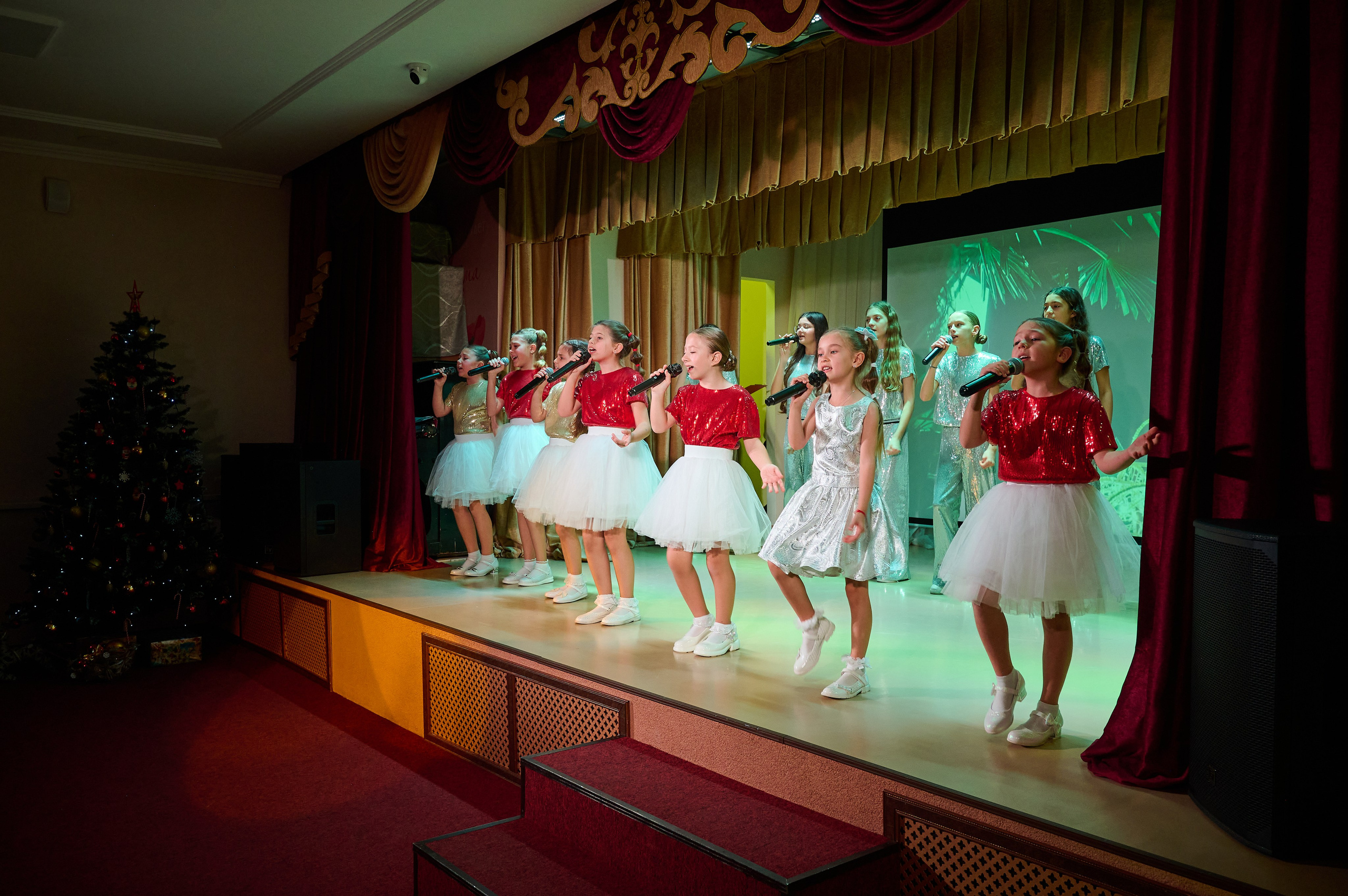 НГ ДК Виноградный. Жизнь курорта Кабардинка в фотографиях