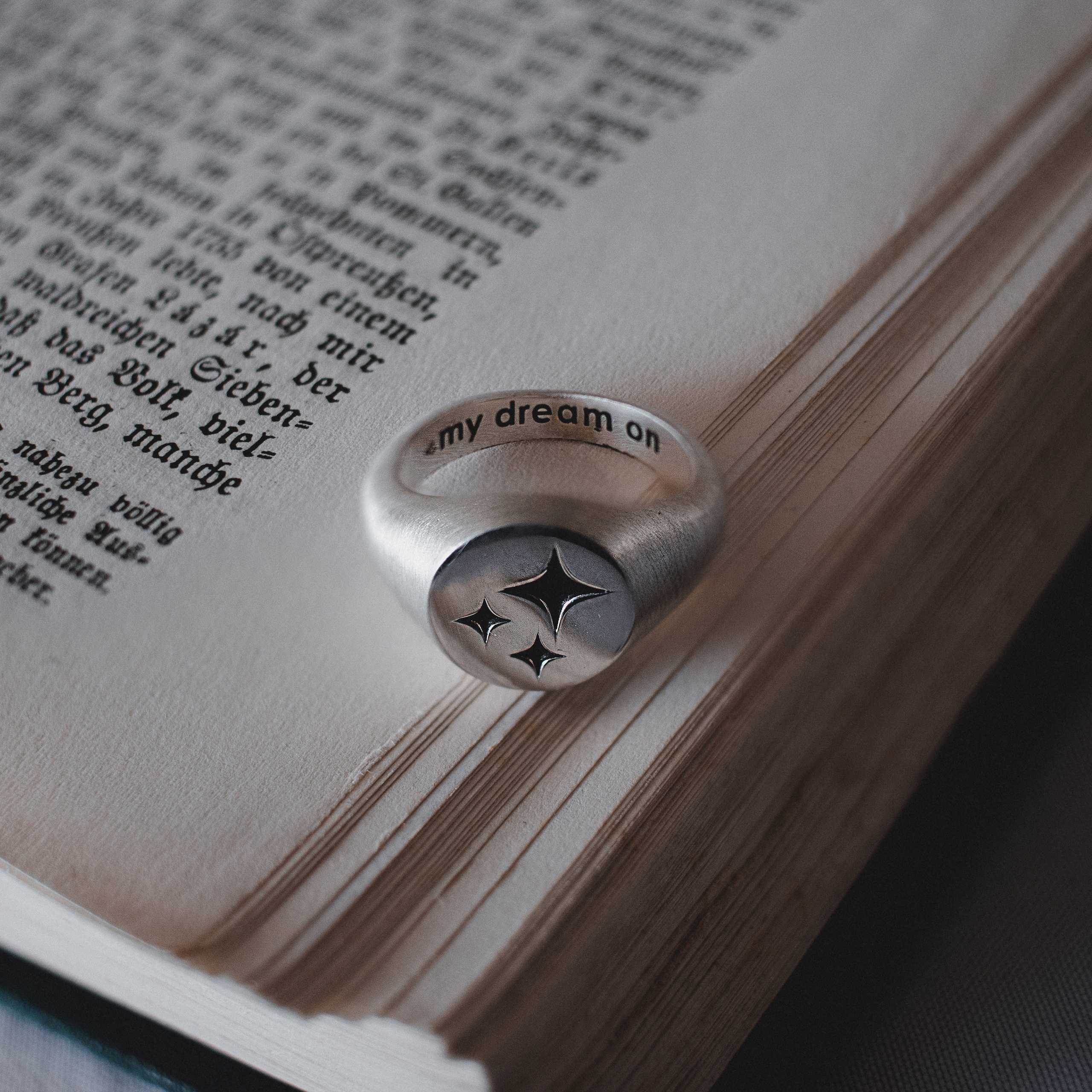 Ювелирная съемка. Портретный фотограф Москва