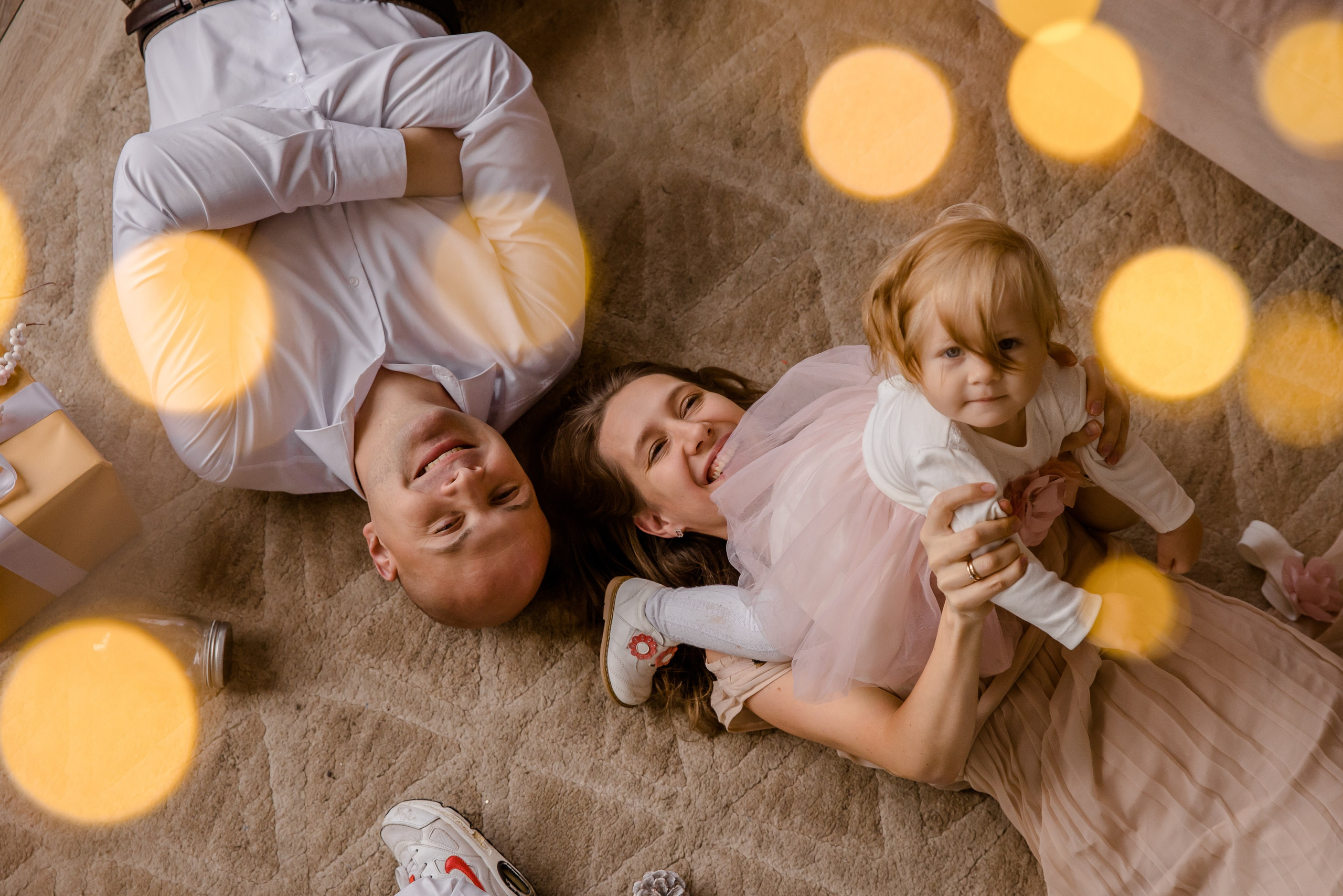 Новогодний сезон начинается с любви 🥰. Семейный и детский фотограф в Москве Вера Ускова