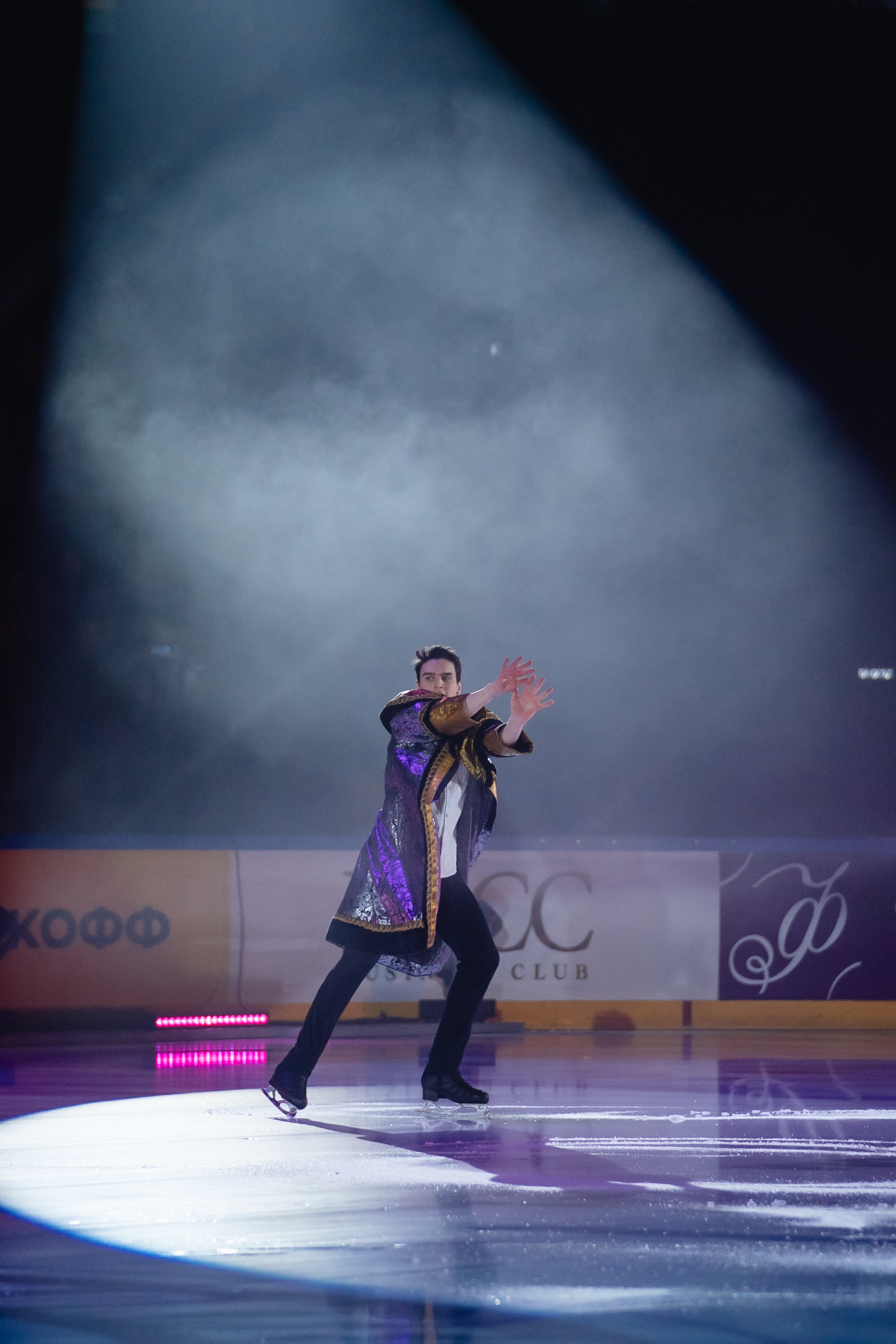 Шоу «Чемпионы на льду» в Новосибирске. Воробьева Ксения — Спортивный и танцевальный фотограф Новосибирск