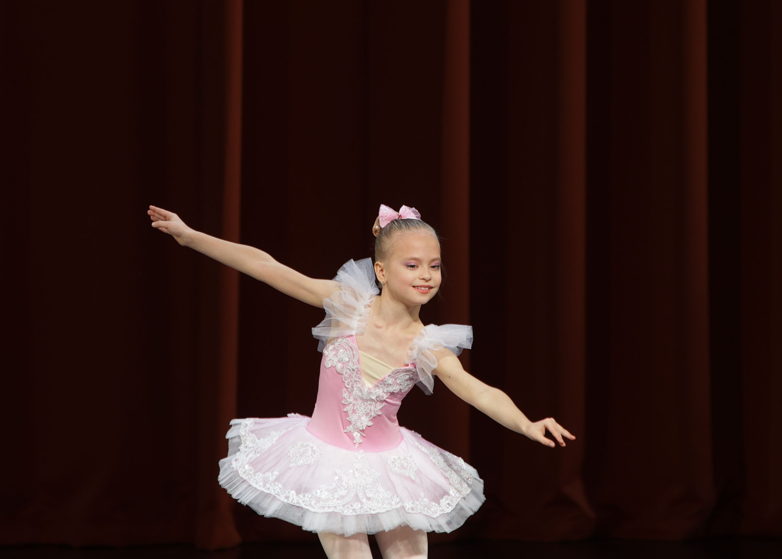 Фестиваль хореографического искусства «КУБОК ЛЕГЕНДЫ — 2025». Выпускные альбомы и школьный фотограф в Подольске, Троицке, Щербинке, Москве и Московской области