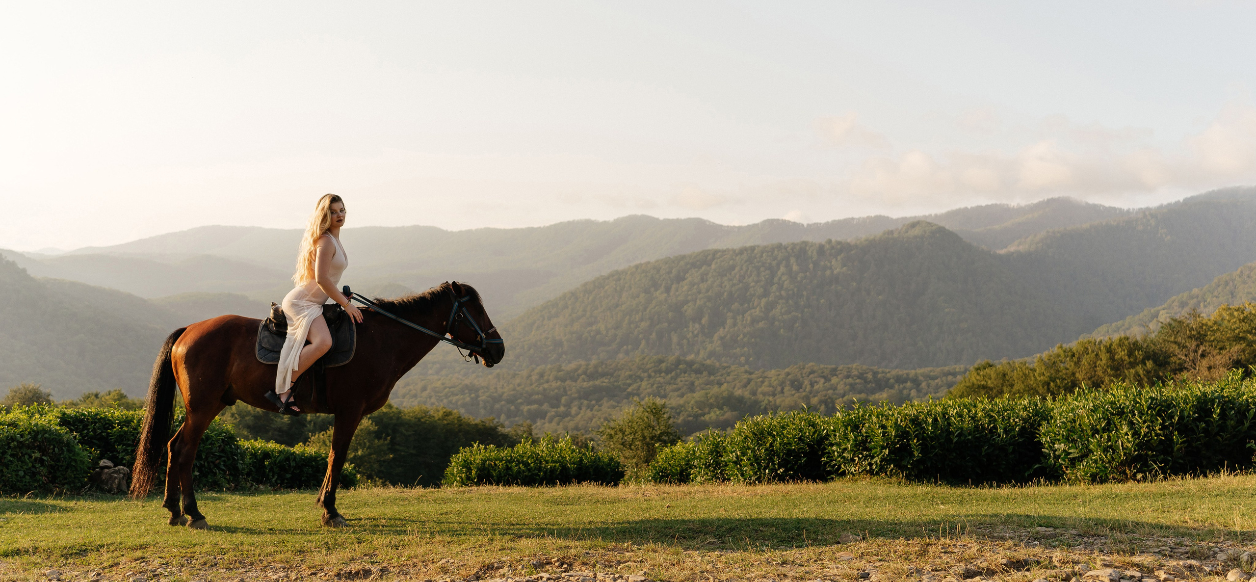 Фото в горах. Свадебный фотограф Сочи Елена Казакова