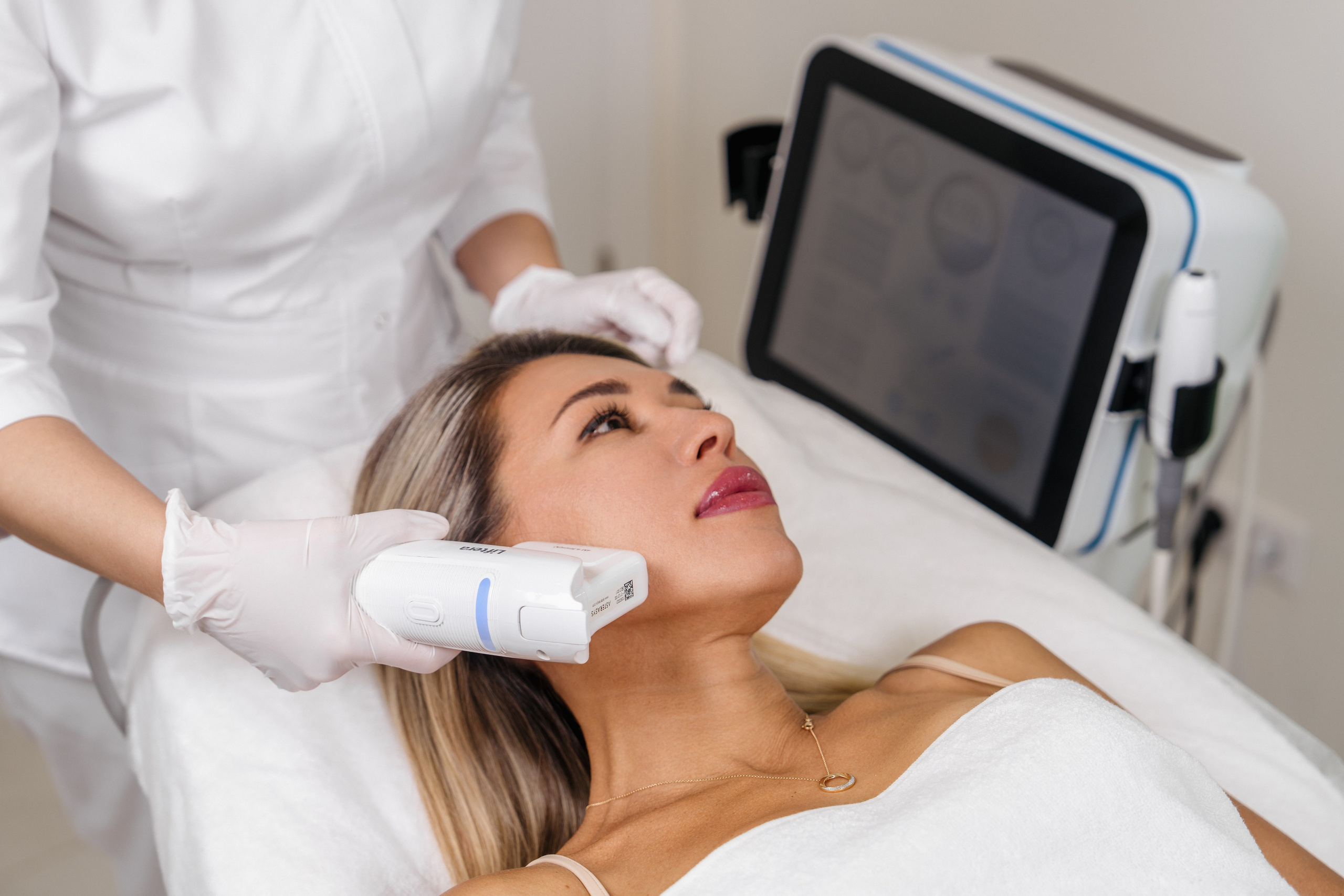 Клиника косметологии СЭТ. Святослав Буньков | фотограф