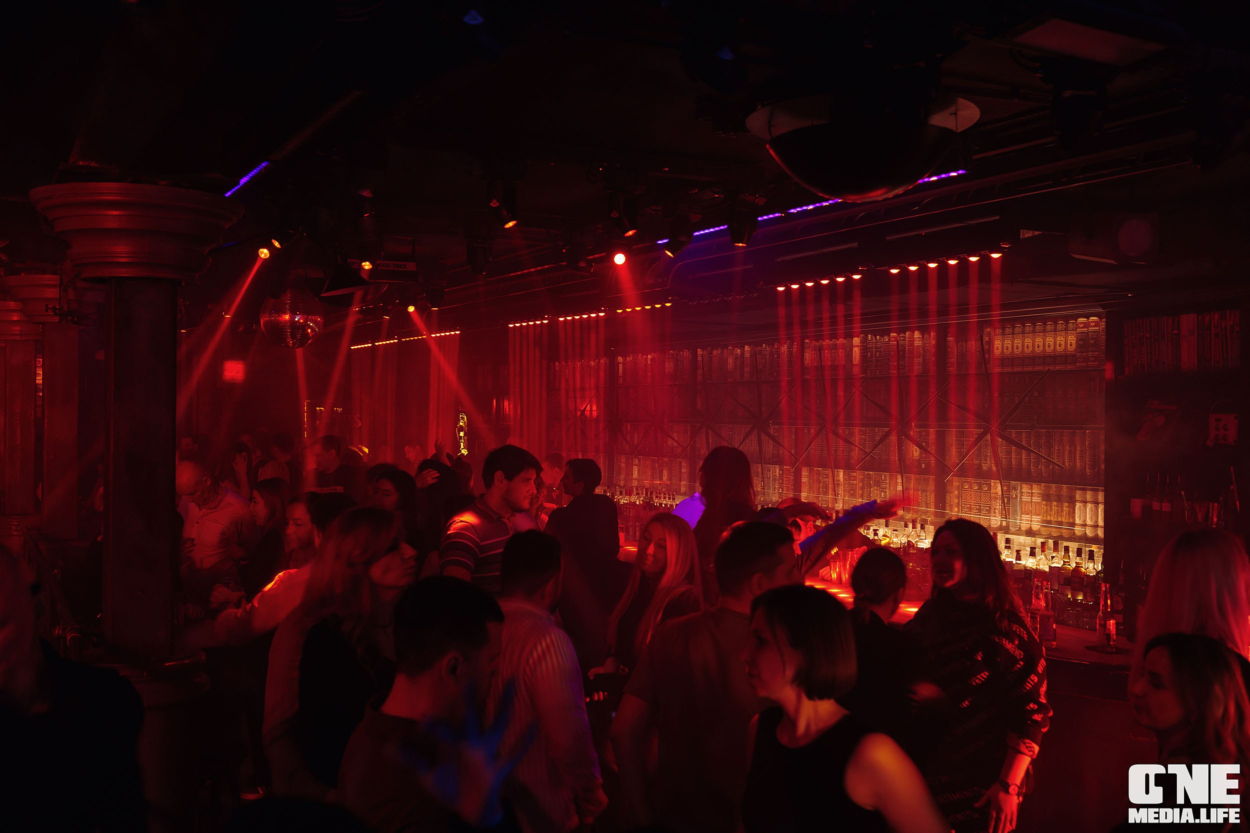 Фоторепортаж из Пиано бара. One Media Life: фоторепортажи, фотоотчеты с мероприятий и заведений