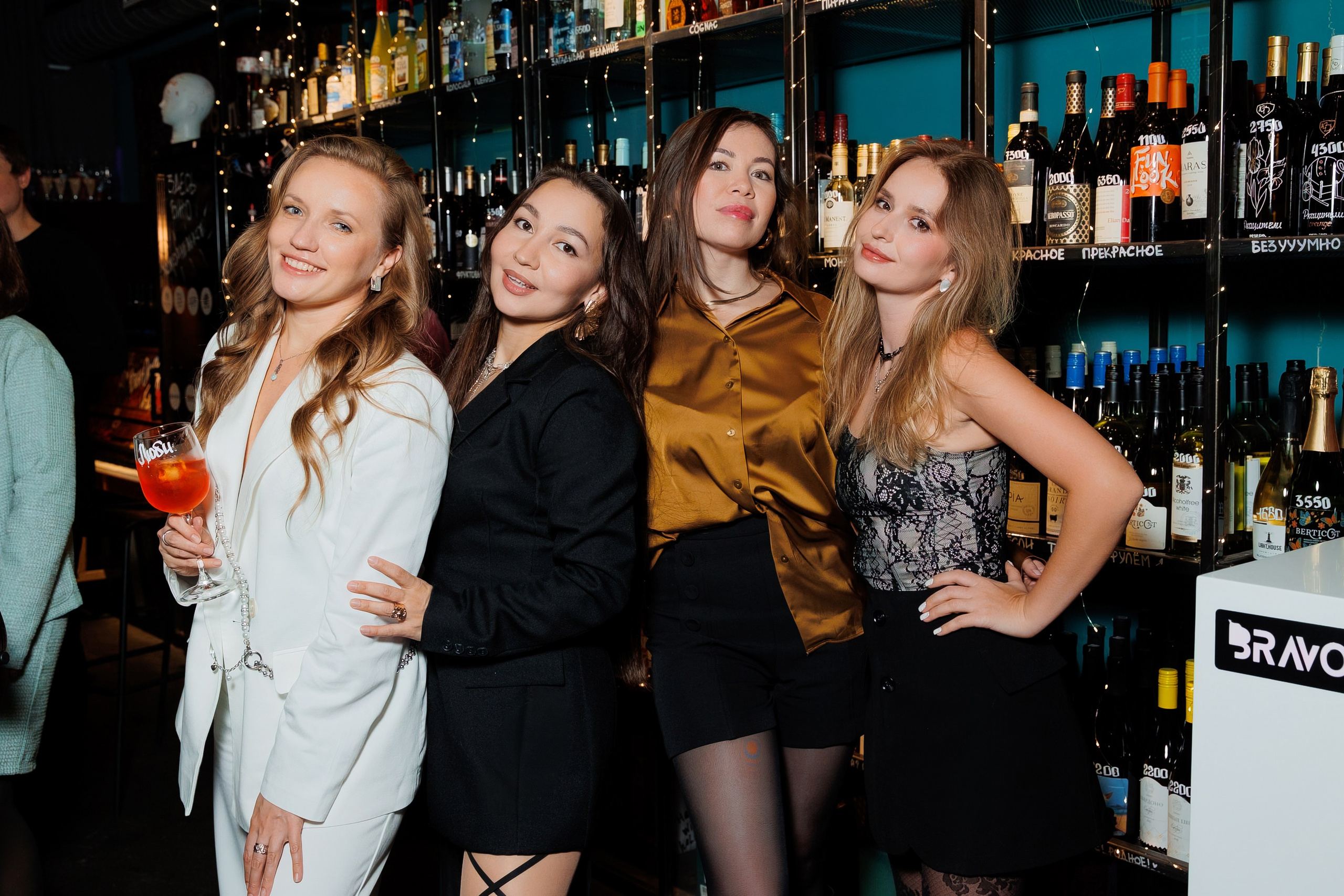 VINOTEKA BAR x MAGAZ. СВОИ. ФОТООТЧЕТЫ-СОБЫТИЯ-МЕСТА