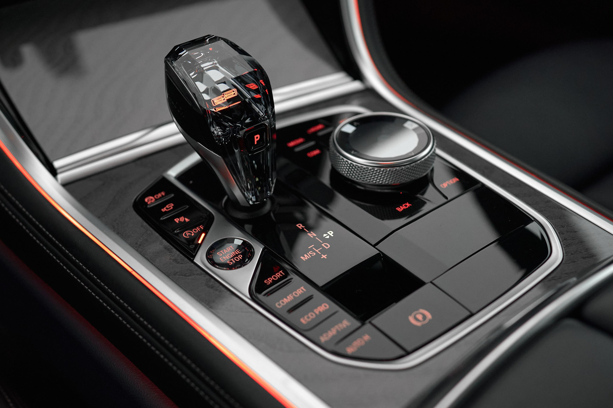 Автомобильный фотограф в Санкт-Петербурге Антон Гумен | Фотосессии авто для автосалонов