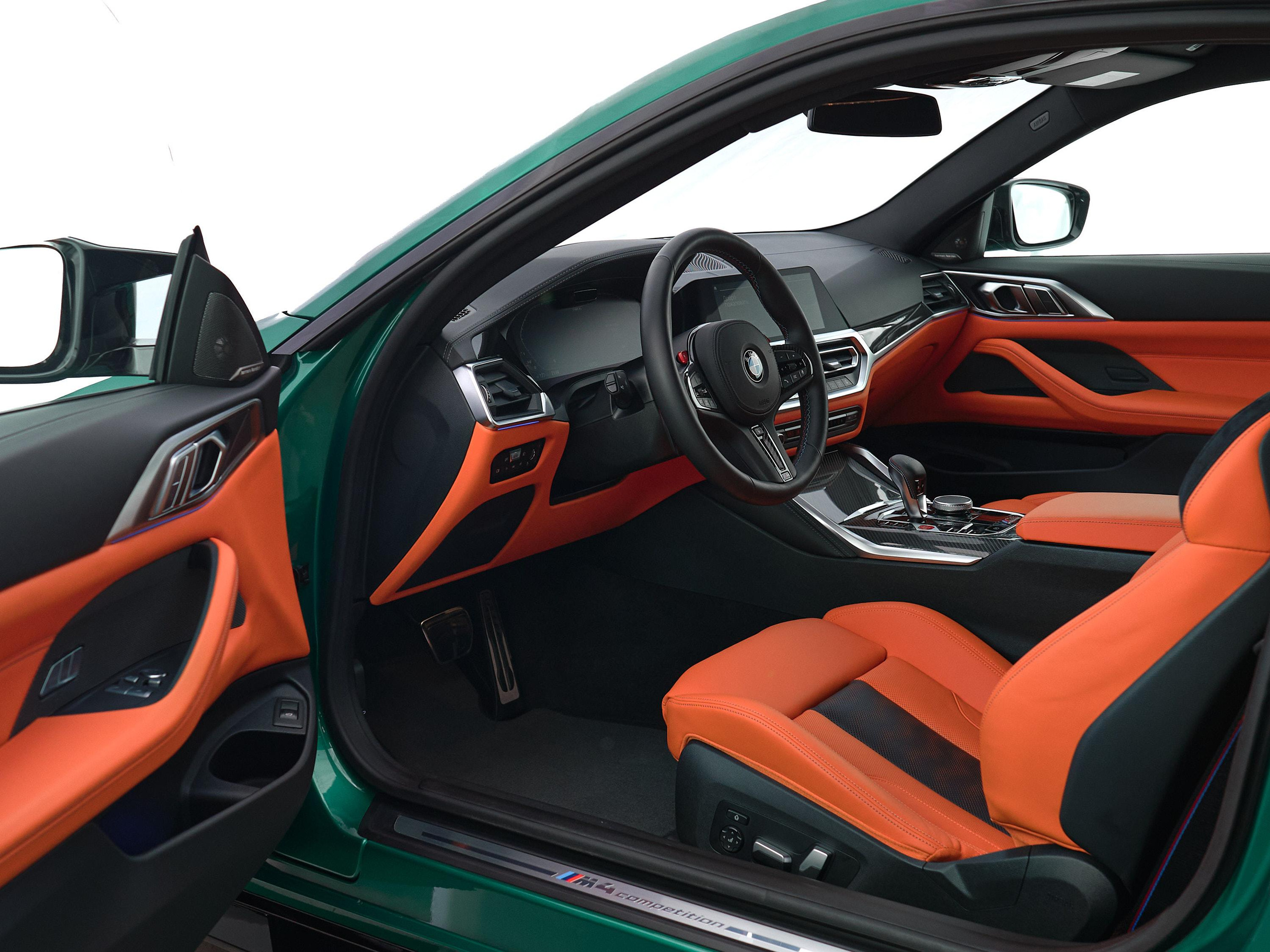 Автомобильный фотограф в Санкт-Петербурге Антон Гумен | Фотосессии авто для автосалонов