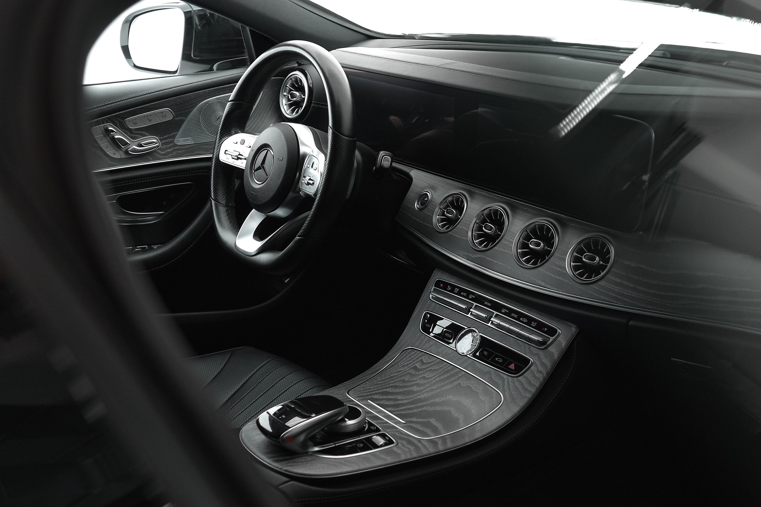 Автомобильный фотограф в Санкт-Петербурге Антон Гумен | Фотосессии авто для автосалонов