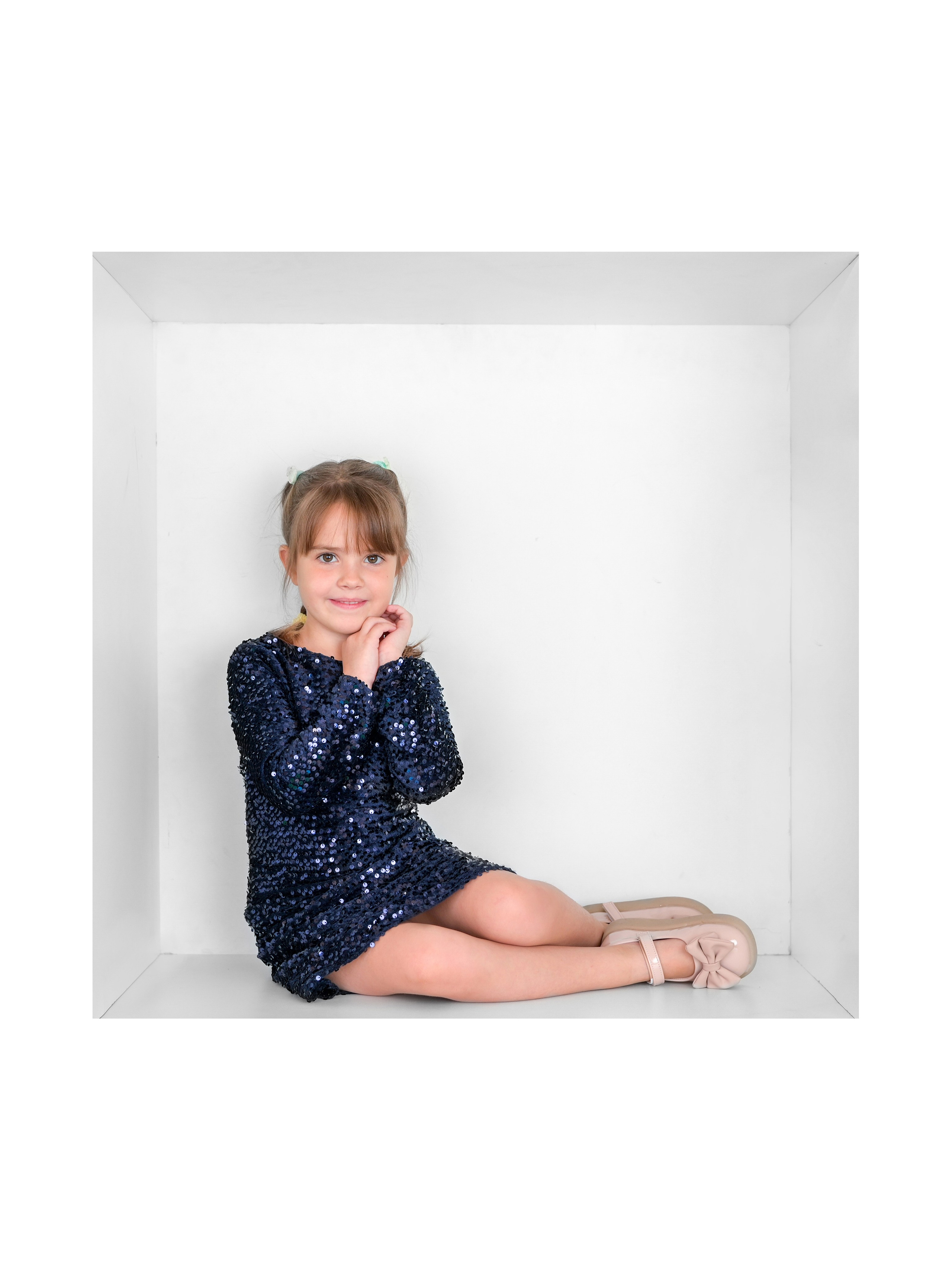 Выпускной альбом для детского сада "В кубе". Выпускные альбомы в Тюмени для школ, садов, вузов спортивных секций