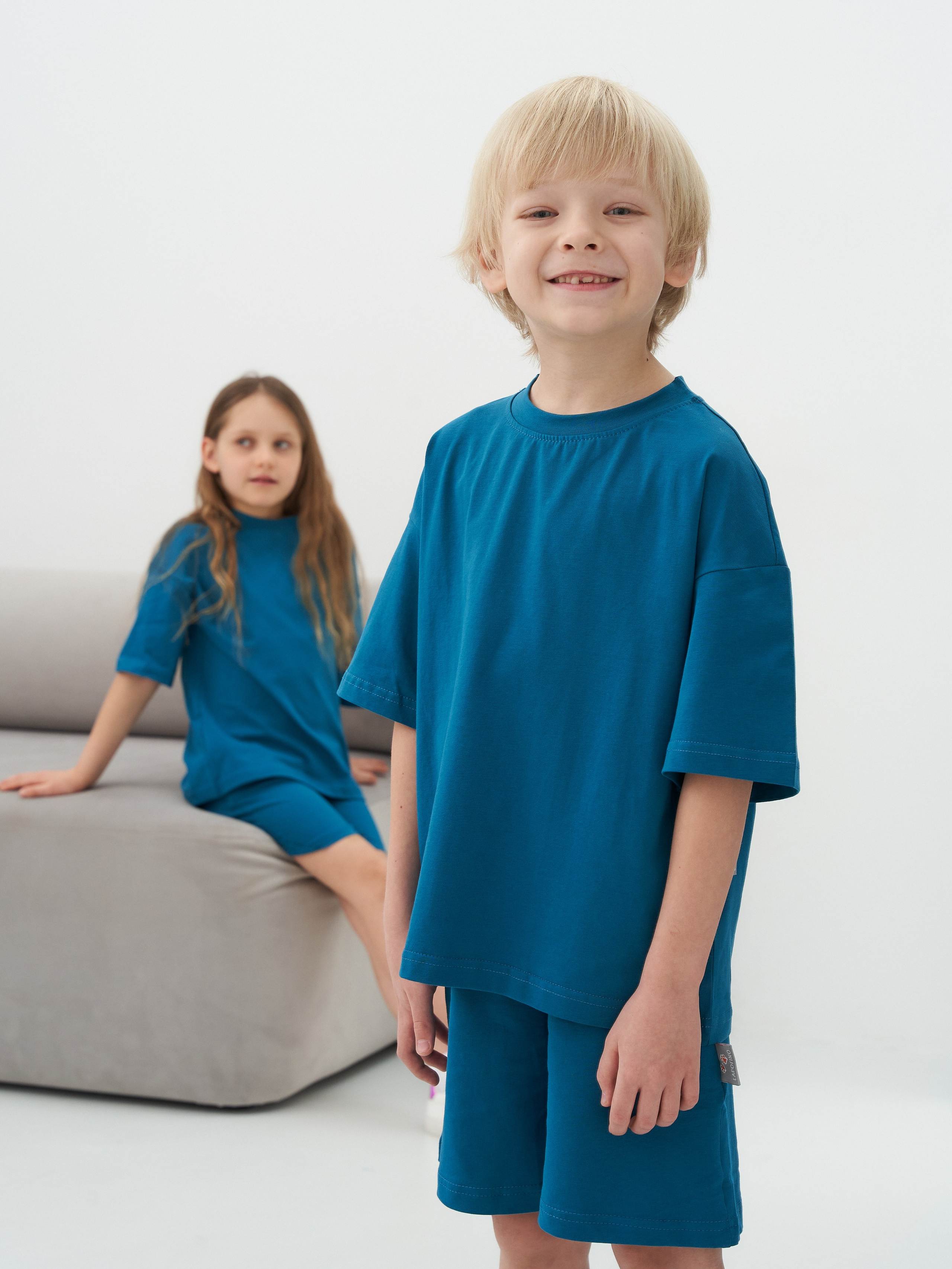 КЕЙС: Съемка для бренда детской одежды на WB. Контент для маркетплейсов и соцсетей. Фото и видео съемка