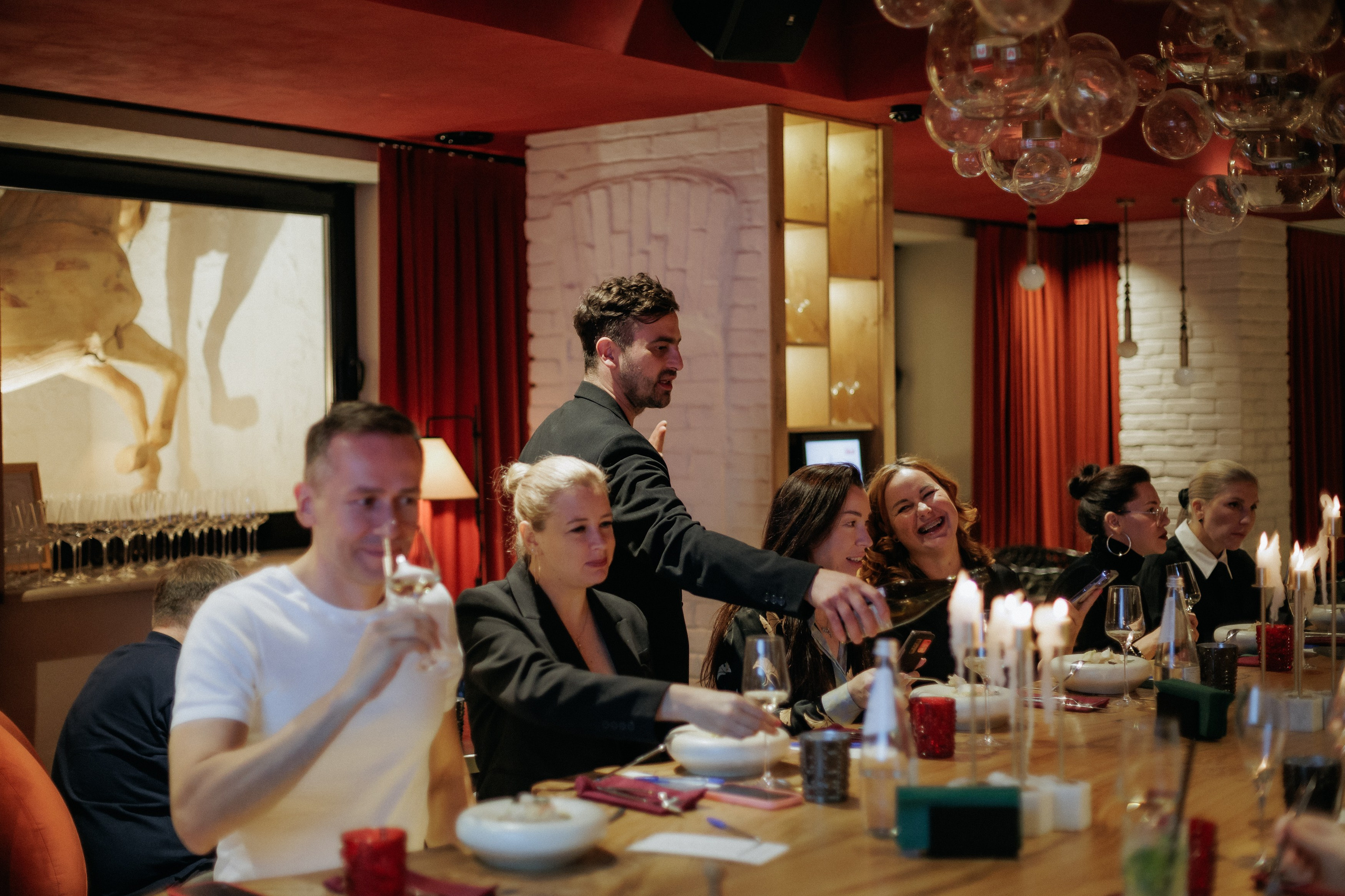 MAIN WINE x DPTRADE. СВОИ. ФОТООТЧЕТЫ-СОБЫТИЯ-МЕСТА