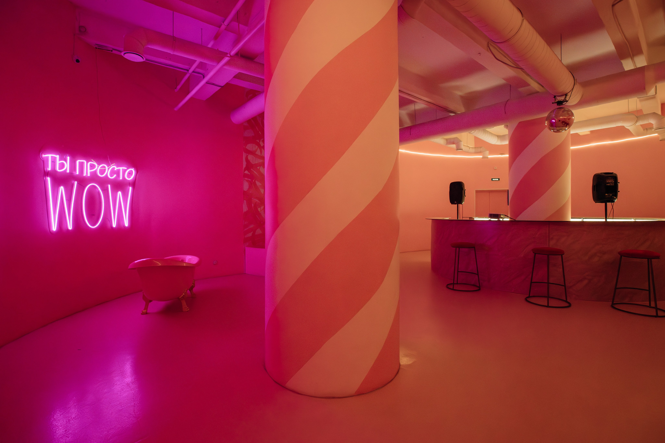 Mr. Flamingo (лето). Аренда лофта в СПб для мероприятий