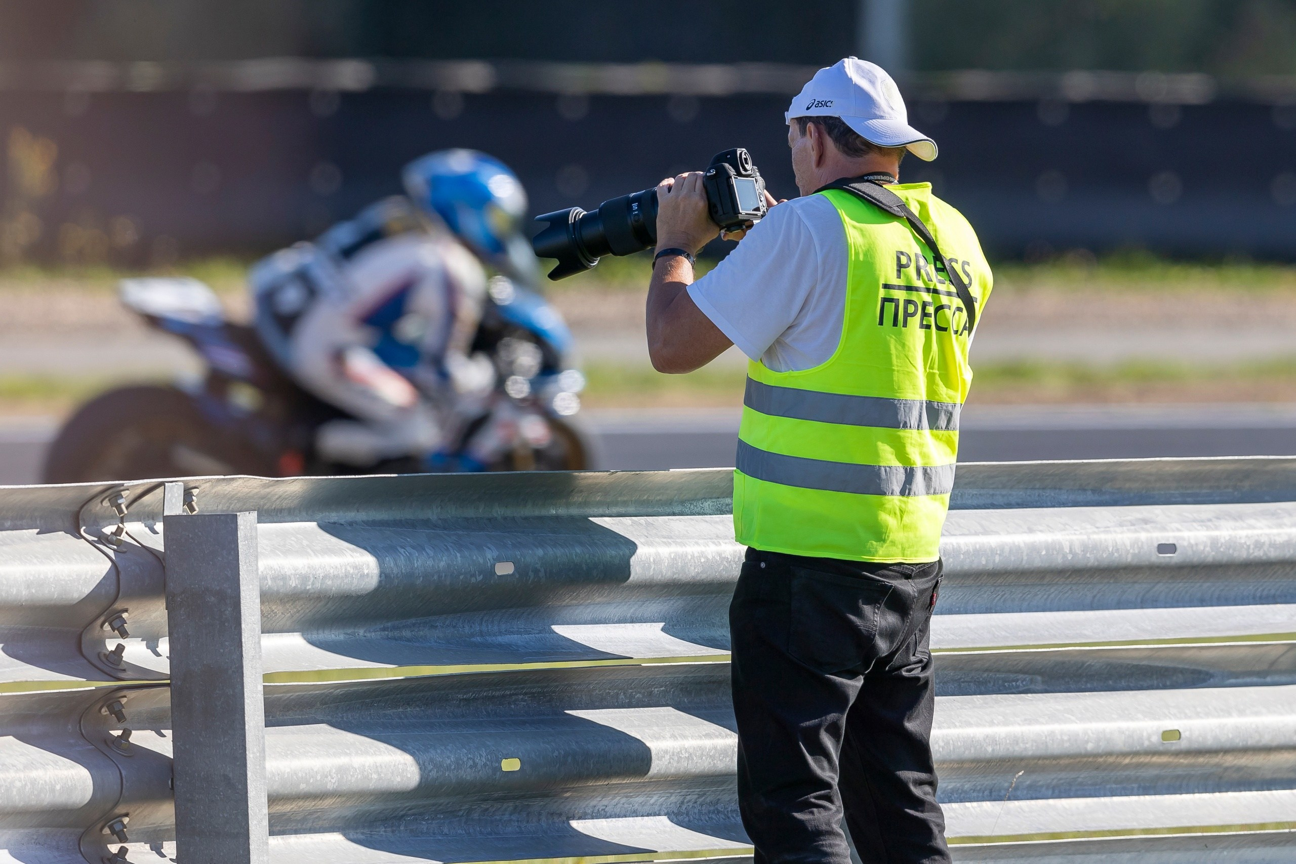 Основные биографические данные фотографа. Спортивный и женский фотограф и видеограф в Завидово и Конаково Андрей Герасимов