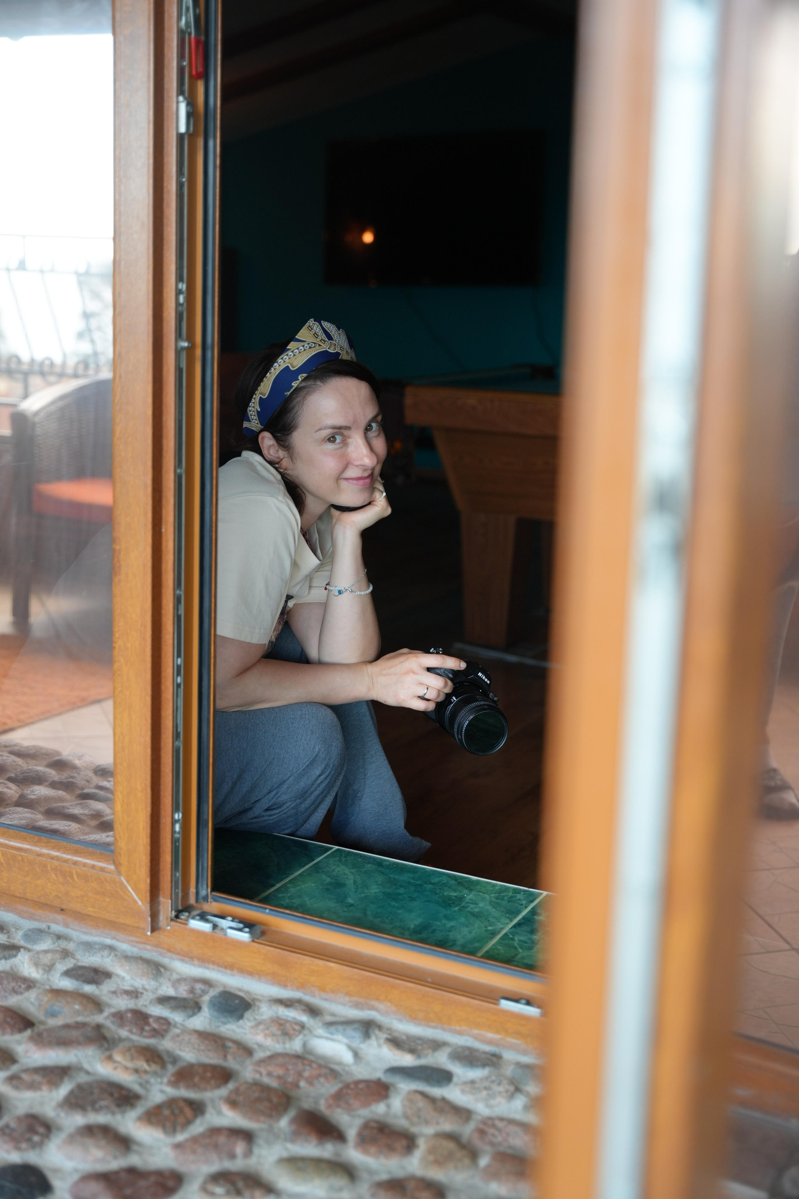 #backstage со съёмок команды в загородном доме. Портретный фотограф в Санкт-Петербурге Дмитриева Наталия