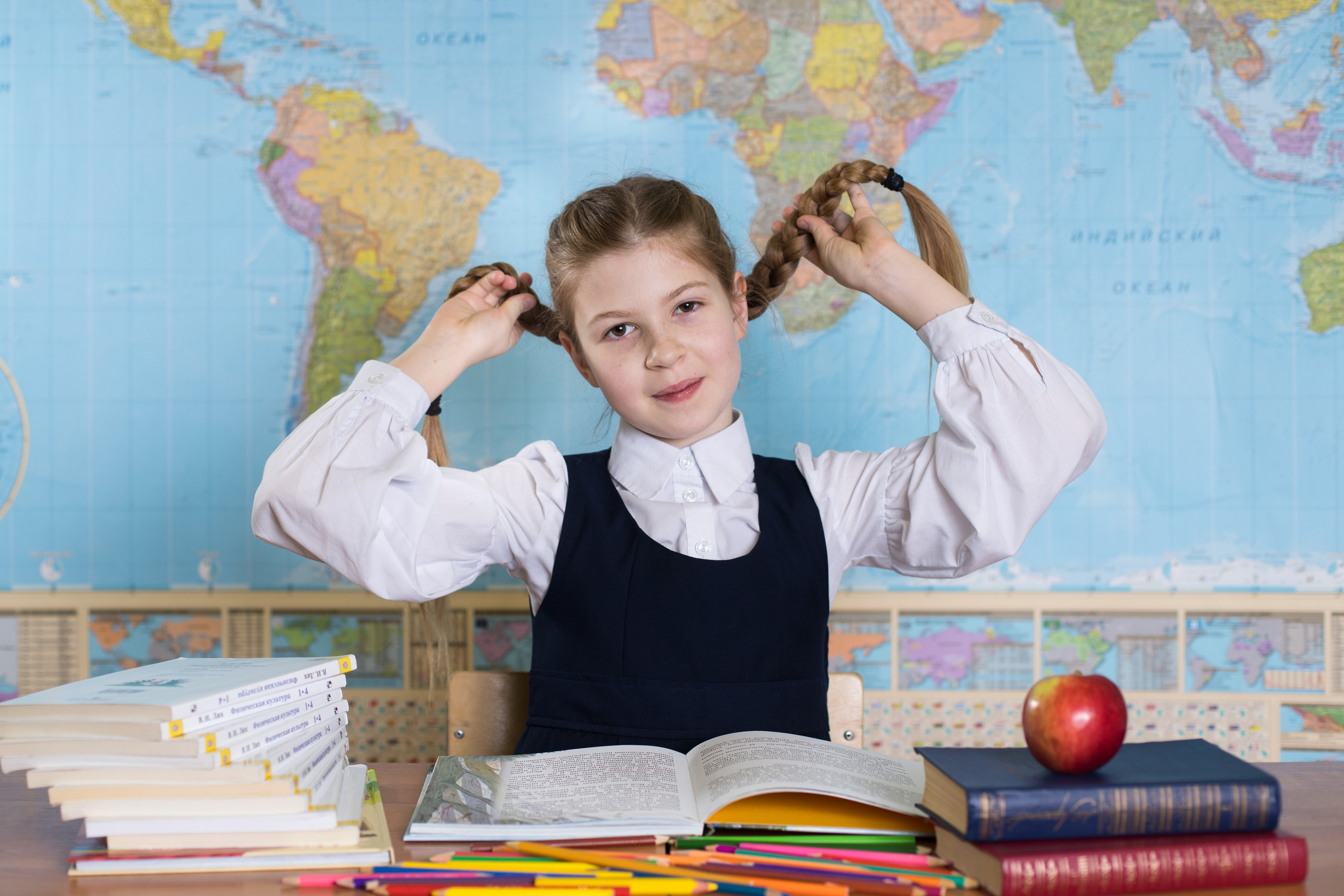 800 руб портретная фотосессия каждого ученика. ВЫПУСКНЫЕ АЛЬБОМЫ для детского сада и школы Санкт-Петербург и Лен. область