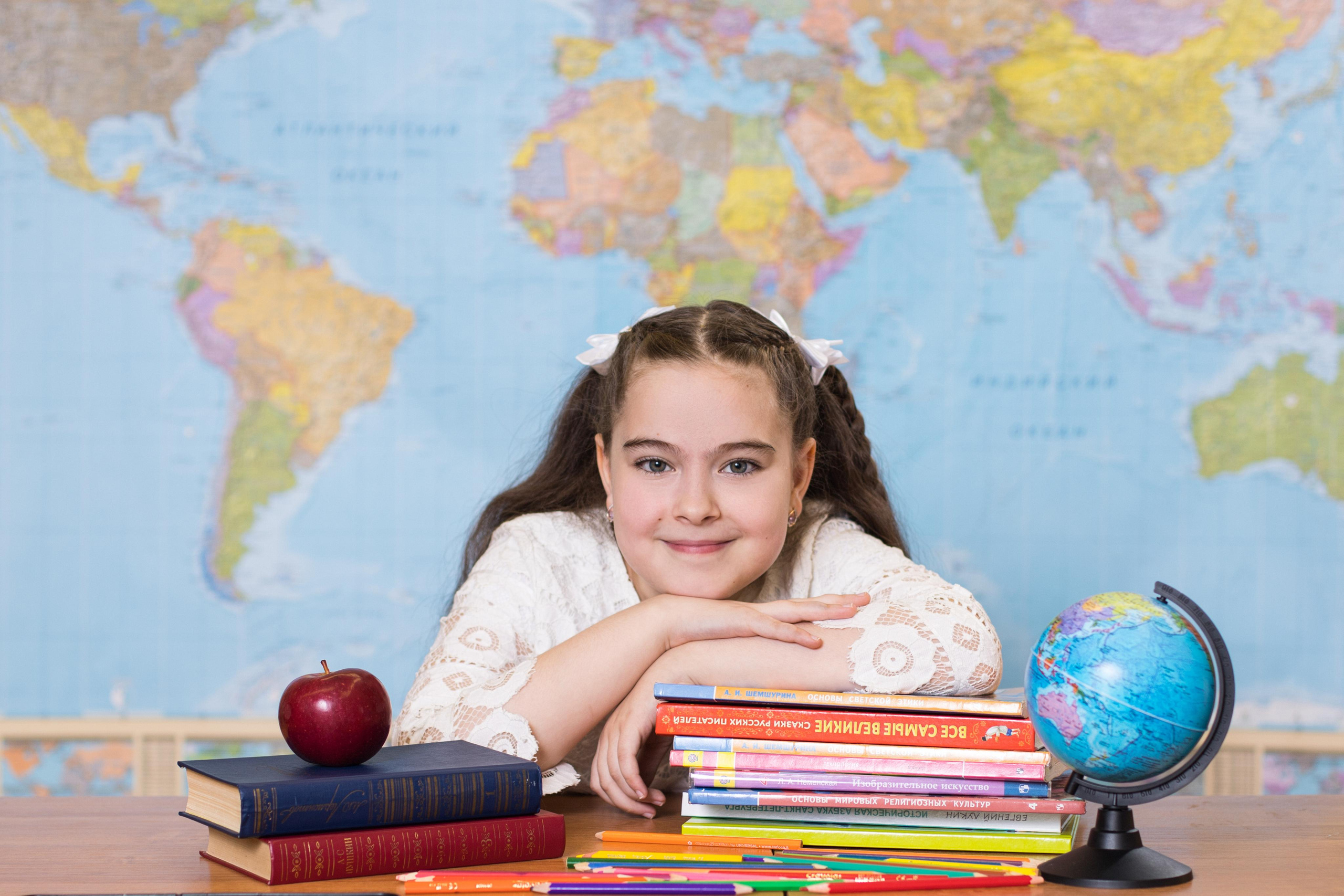 800 руб портретная фотосессия каждого ученика. ВЫПУСКНЫЕ АЛЬБОМЫ для детского сада и школы Санкт-Петербург и Лен. область