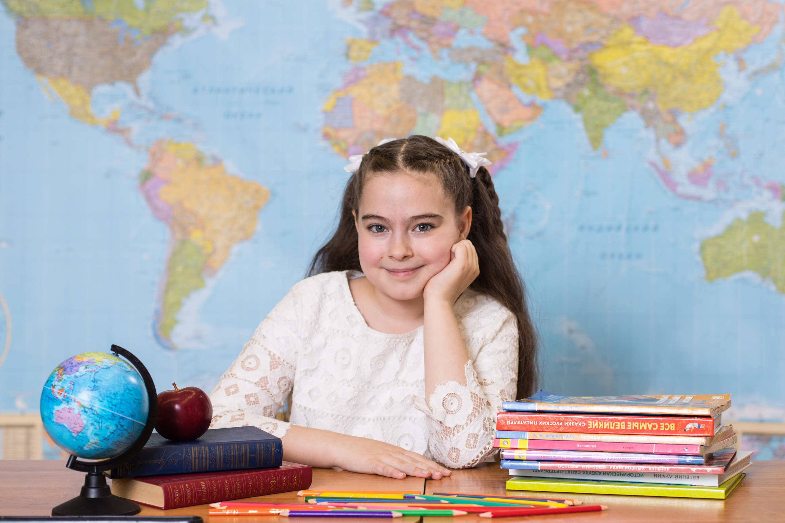 800 руб портретная фотосессия каждого ученика. ВЫПУСКНЫЕ АЛЬБОМЫ для детского сада и школы Санкт-Петербург и Лен. область