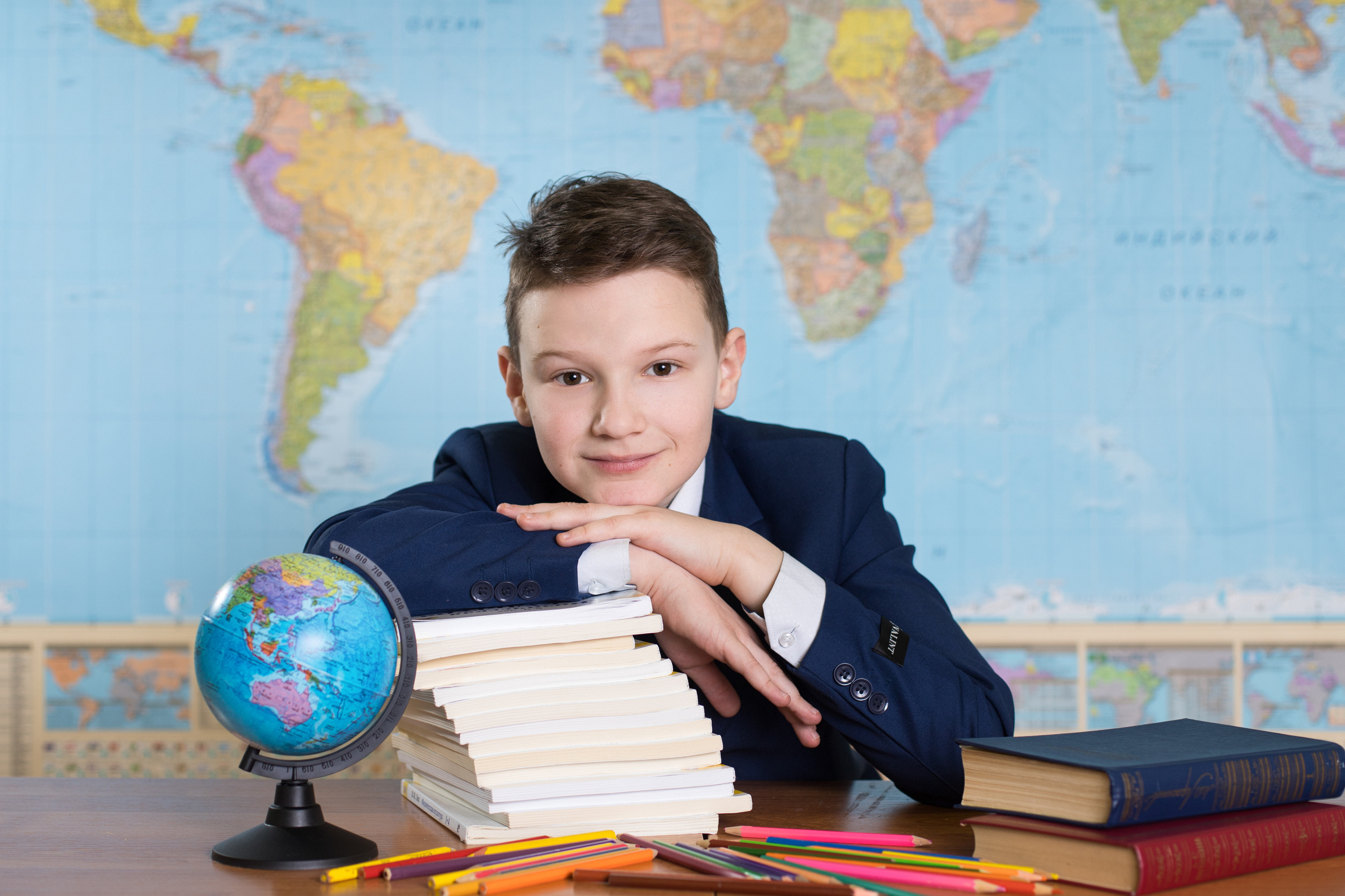 800 руб портретная фотосессия каждого ученика. ВЫПУСКНЫЕ АЛЬБОМЫ для детского сада и школы Санкт-Петербург и Лен. область