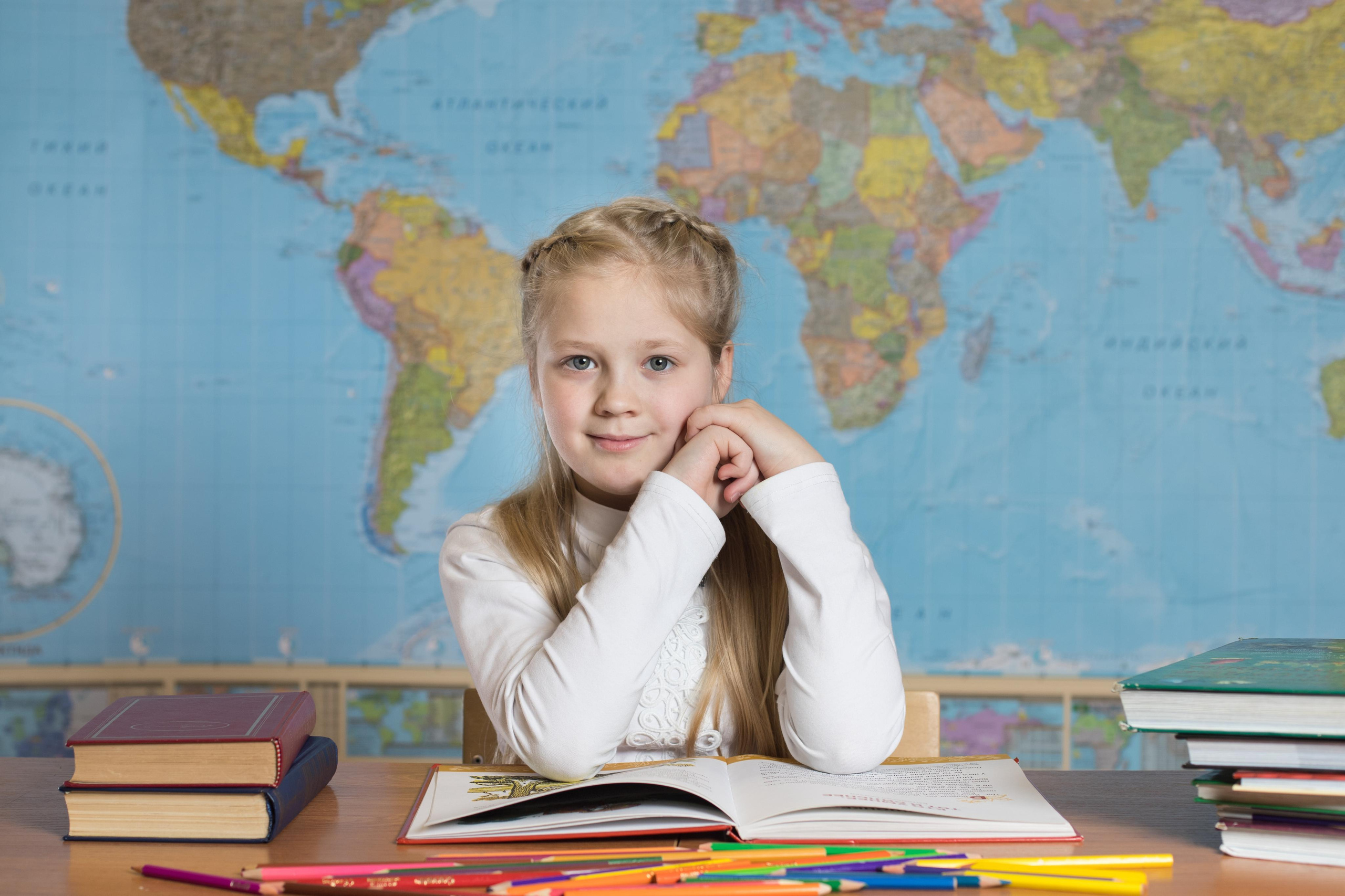 800 руб портретная фотосессия каждого ученика. ВЫПУСКНЫЕ АЛЬБОМЫ для детского сада и школы Санкт-Петербург и Лен. область