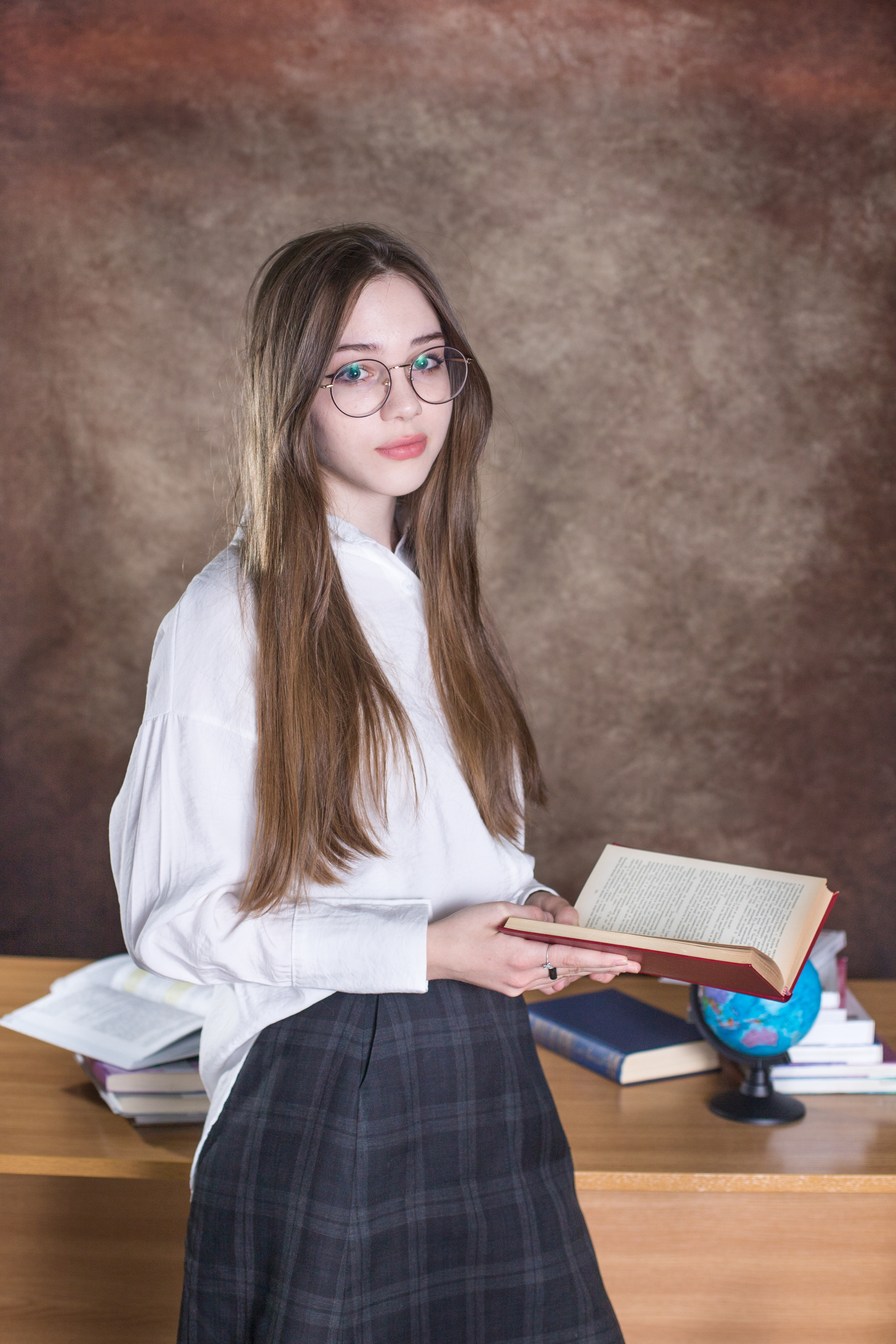 800 руб портретная фотосессия каждого ученика. ВЫПУСКНЫЕ АЛЬБОМЫ для детского сада и школы Санкт-Петербург и Лен. область