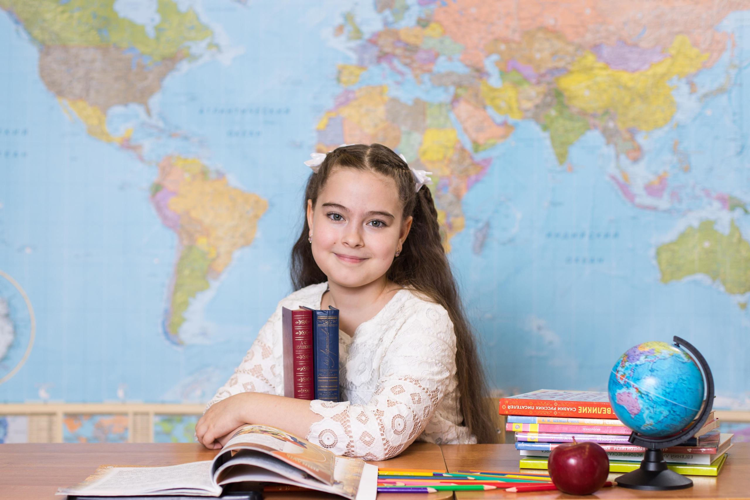 800 руб портретная фотосессия каждого ученика. ВЫПУСКНЫЕ АЛЬБОМЫ для детского сада и школы Санкт-Петербург и Лен. область