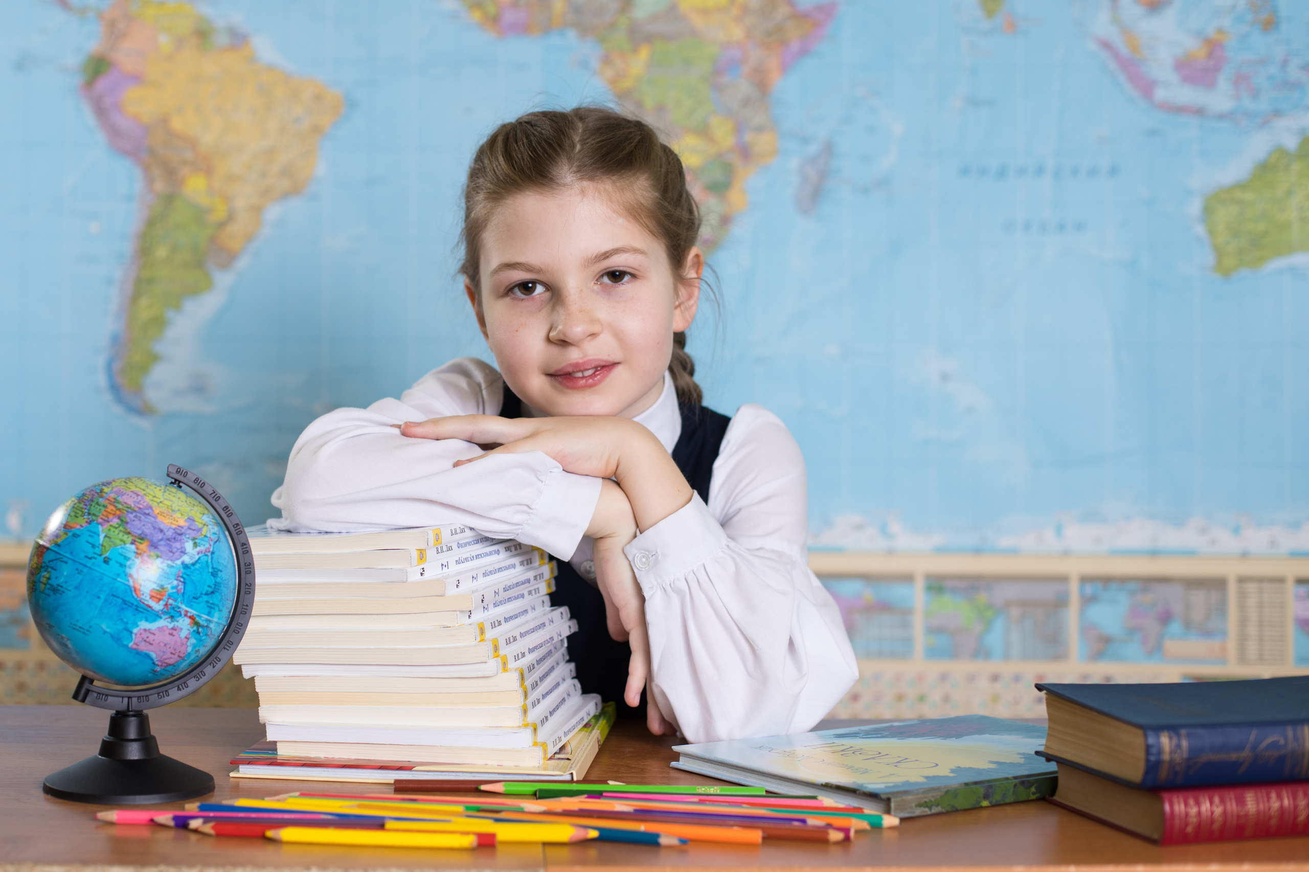800 руб портретная фотосессия каждого ученика. ВЫПУСКНЫЕ АЛЬБОМЫ для детского сада и школы Санкт-Петербург и Лен. область