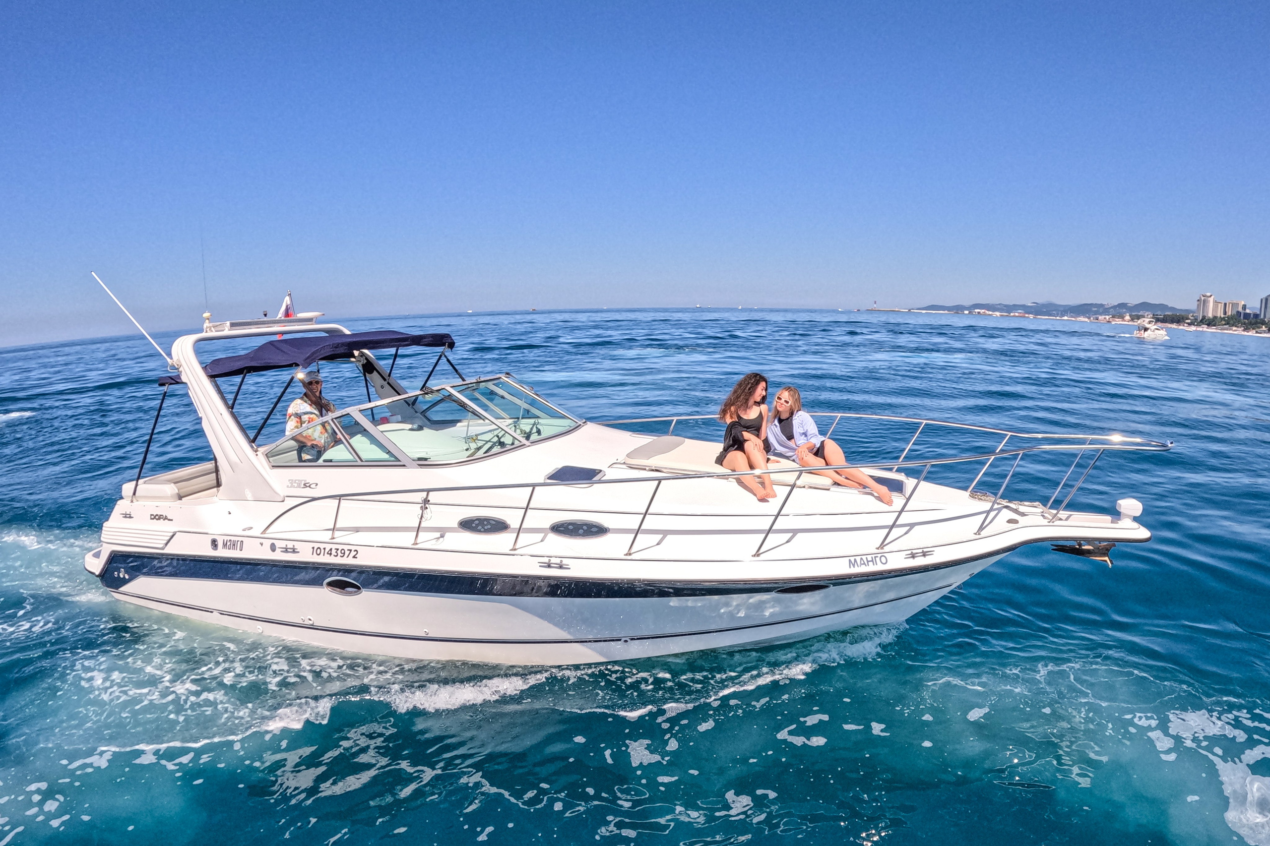 Катер Манго Аренда Яхты в Сочи Яхтанаморе YACHTNAMORE YACHTANAMORE