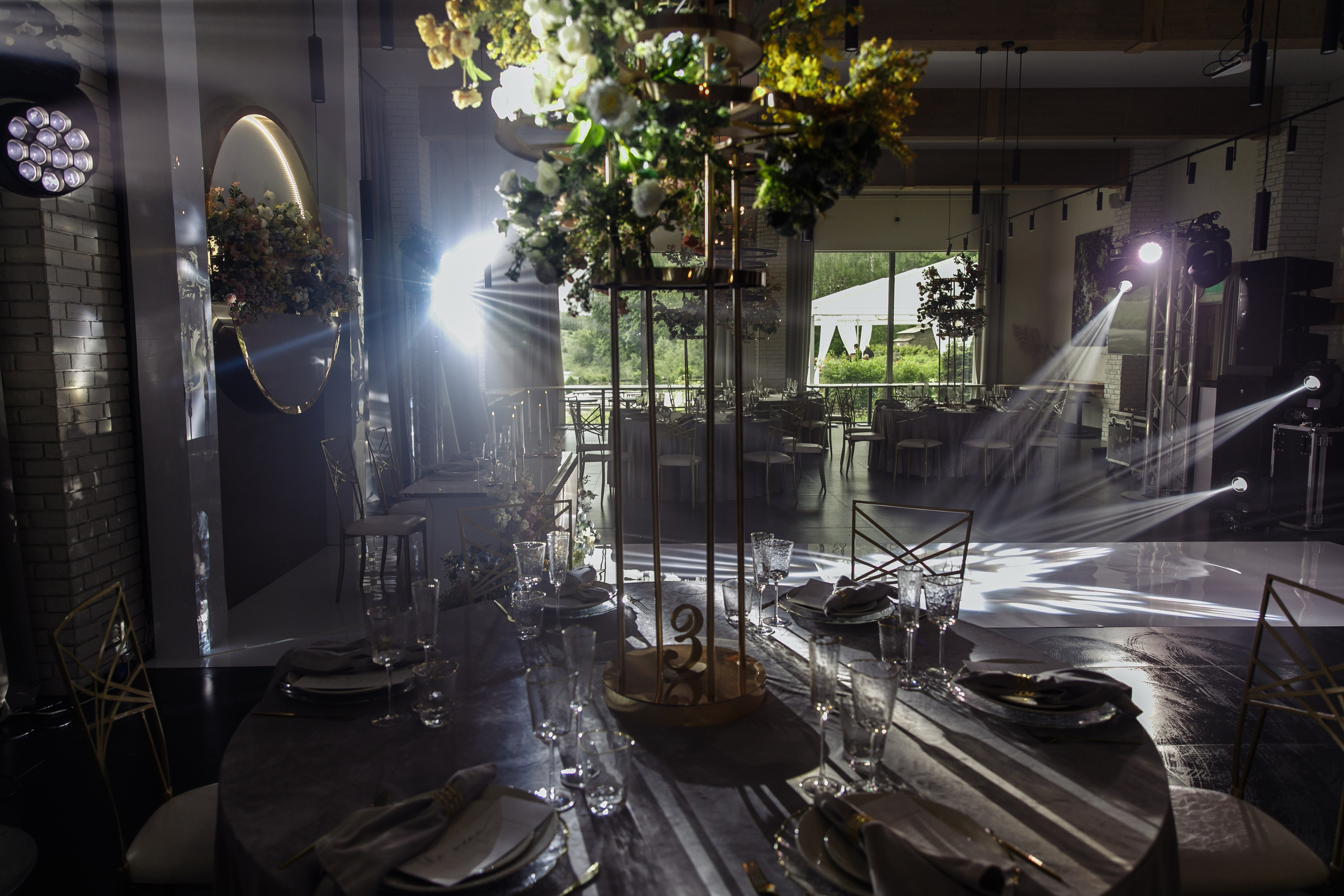 Люби меня люби. Rich Event Decor
