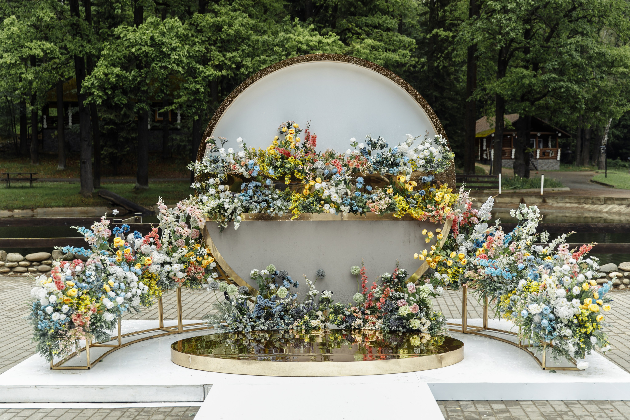 Люби меня люби. Rich Event Decor