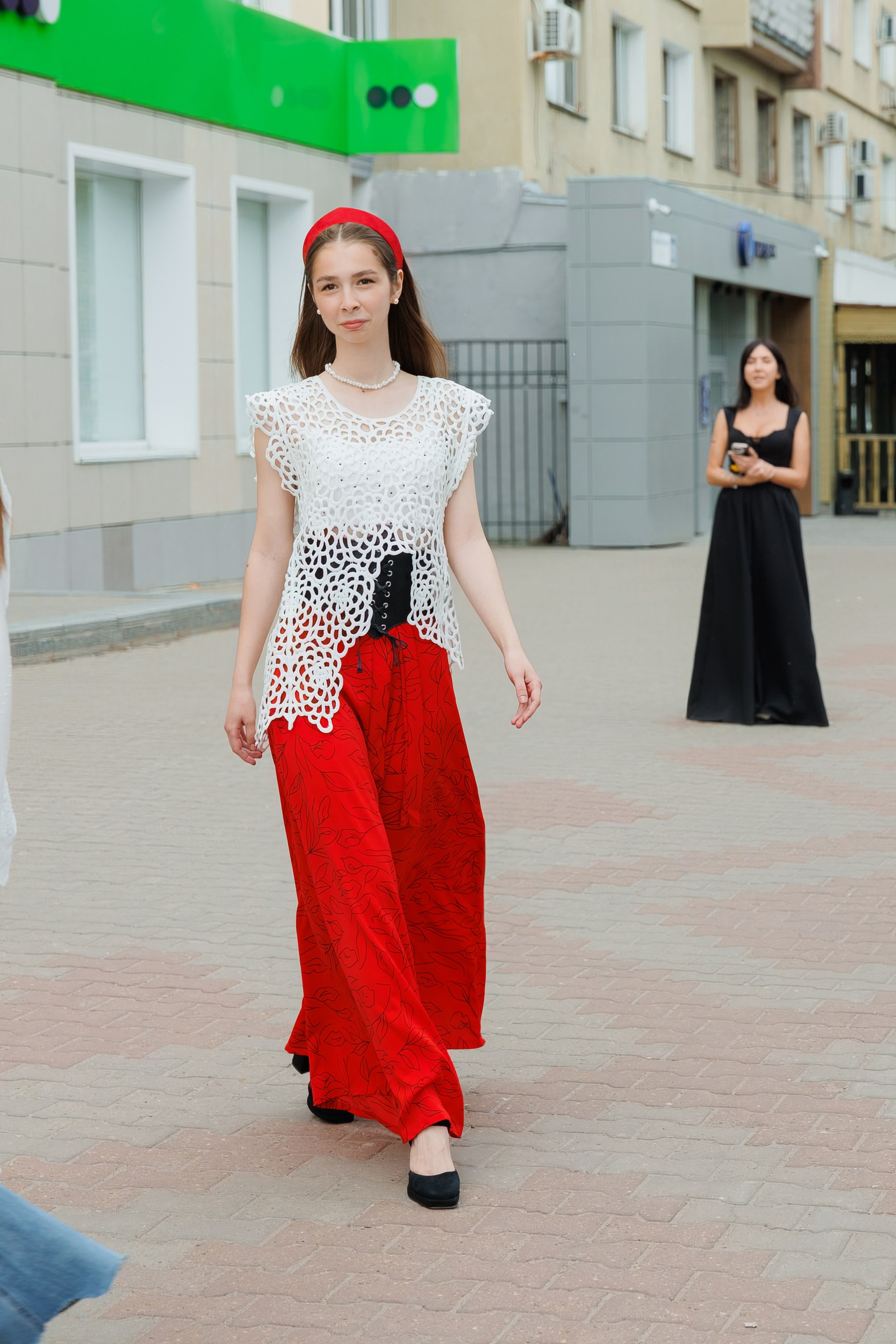 МОДНЫЙ ПОКАЗ. СВОИ. ФОТООТЧЕТЫ-СОБЫТИЯ-МЕСТА