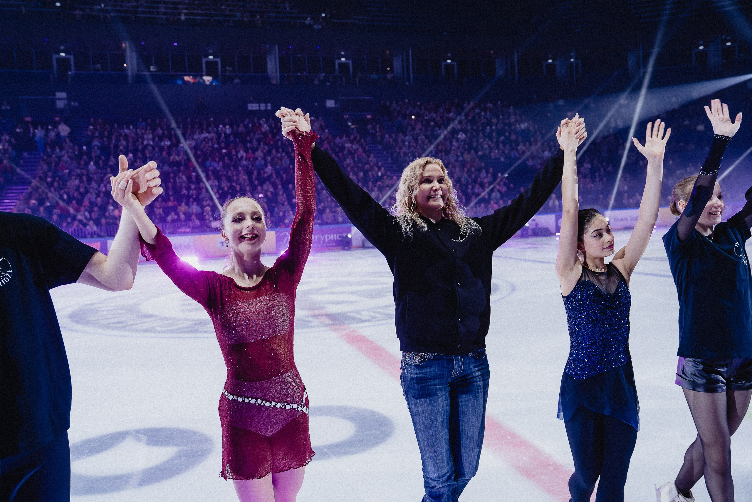 Шоу Этери Тутберидзе в Новосибирске. Воробьева Ксения — Спортивный и танцевальный фотограф Новосибирск