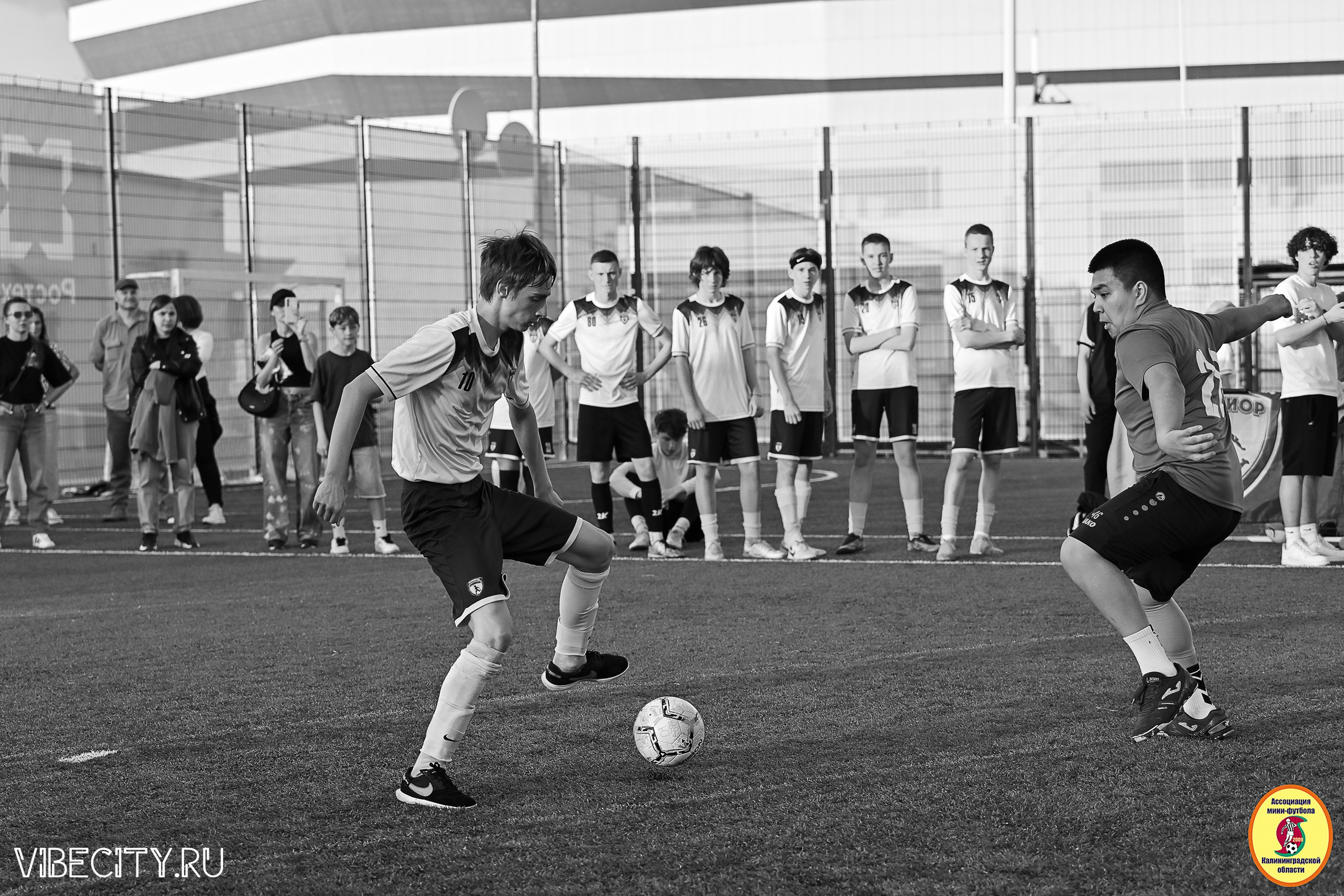 ИГРЫ МИНИ-ФУТБОЛЬНОЙ И КОРПОРАТИВНОЙ ЛИГИ. VIBECITY.RU Вайб Сити Ру Фоторепортажи Фотоотчеты Калининград