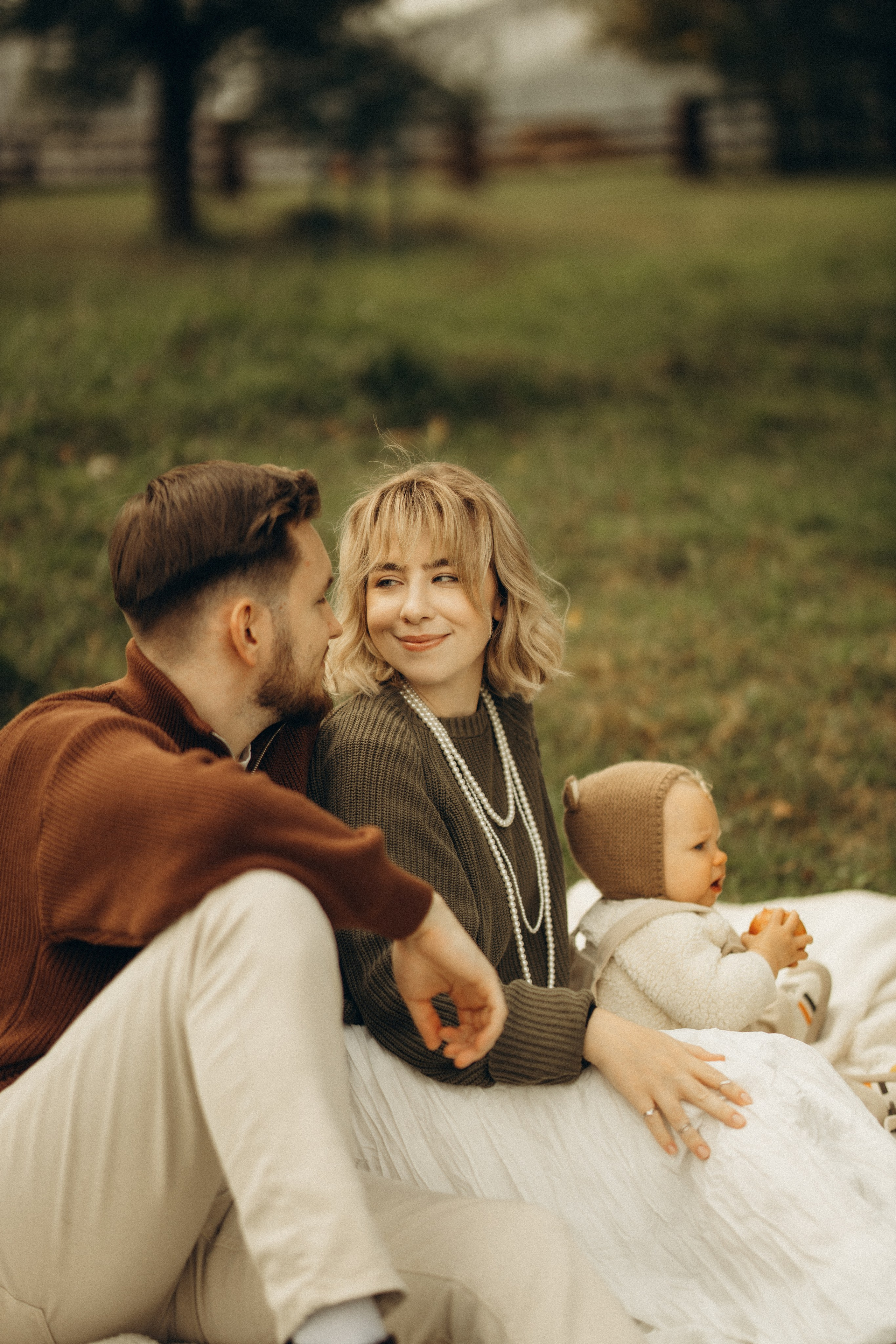 Семейная фотосессия в Ярославле на природе. Семейный фотограф Вероника Каюрова Ярославль