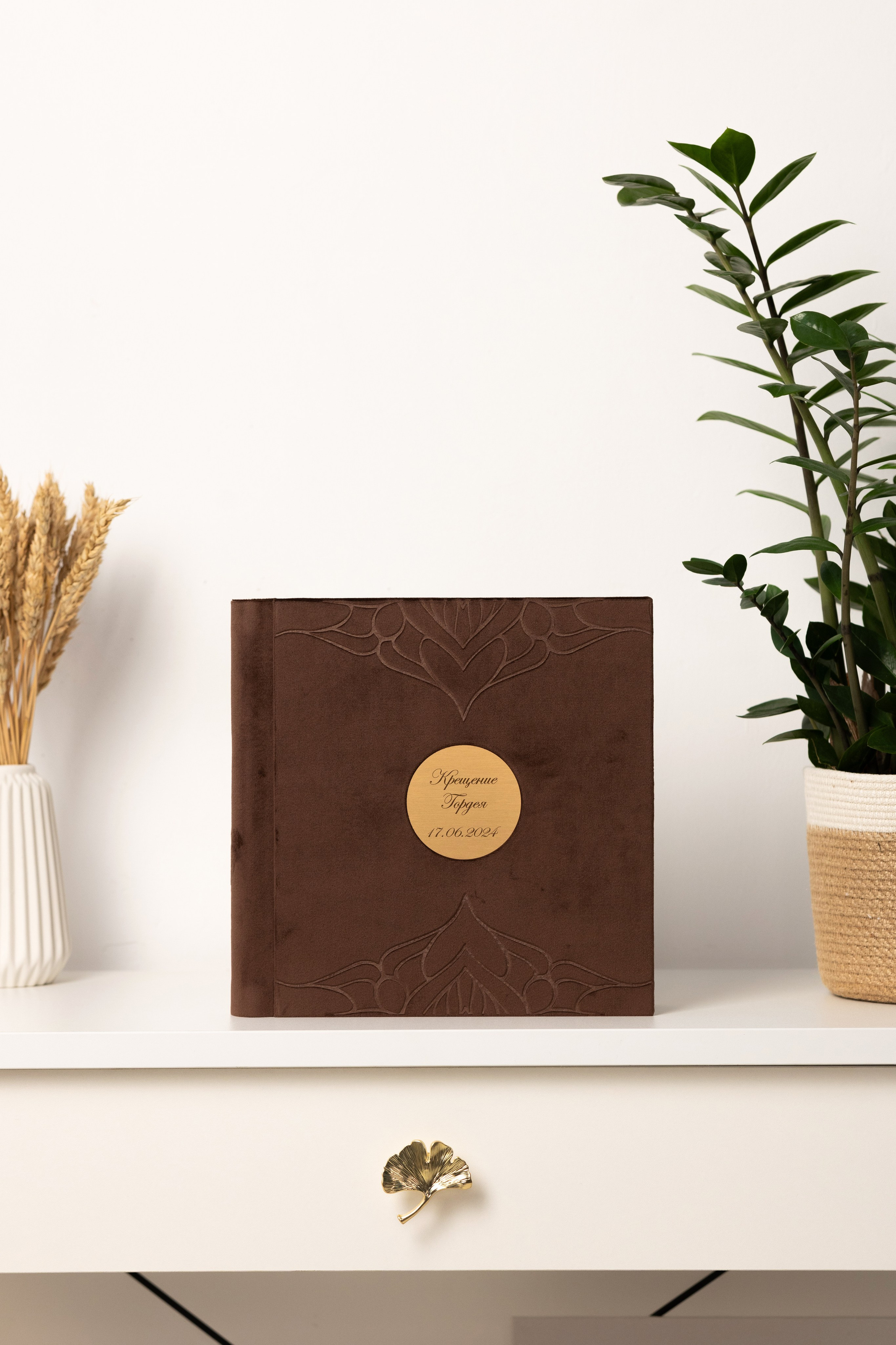 Книги Премиум. Фото- и видеосъёмка крещения и венчания. Фотограф на крещение Москва