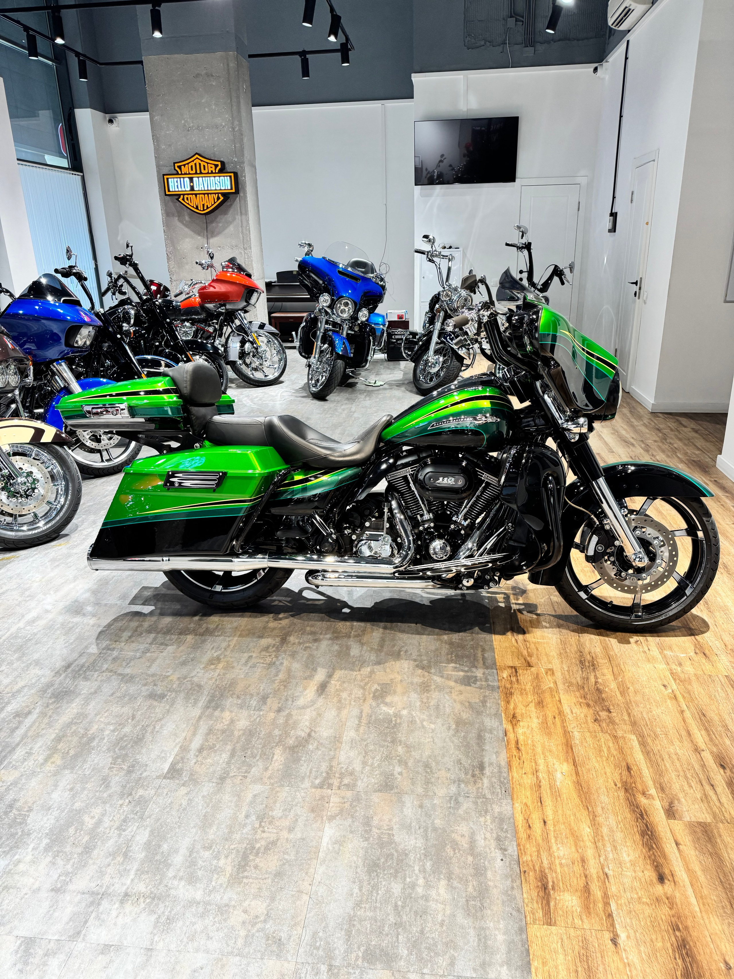 Harley Davidson 2009 Road King ABS — купить мотоцикл. Hello Davidson, Москва. Только хорошие мотоциклы…